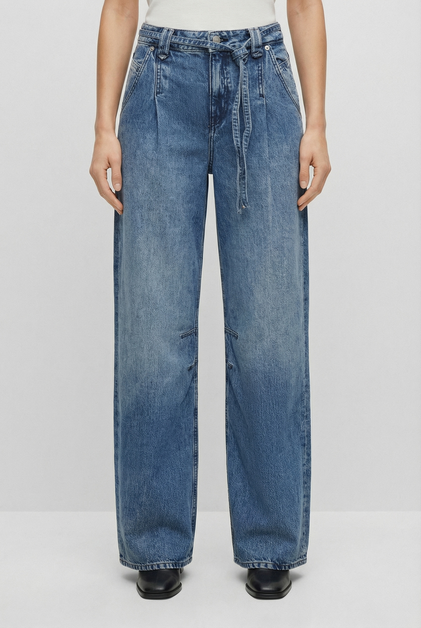 Image of BOSS ORANGE Weite Jeans "PLEATED BARREL 1.0 Premium Damenmode" 2 tlg. mit Bindegürtel, High Waist