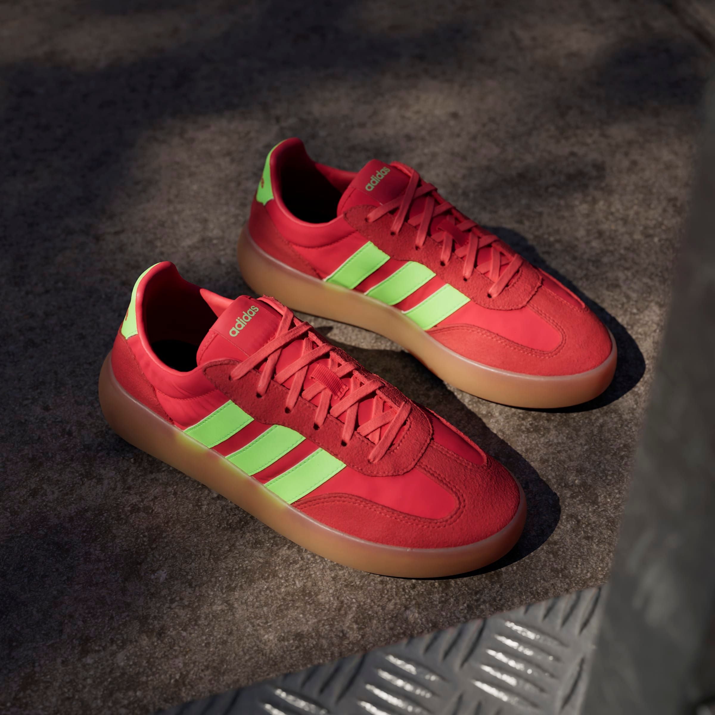 adidas Sportswear Sneaker »BARREDA DECODE«  inspiriert vom Design des adidas handball spezial