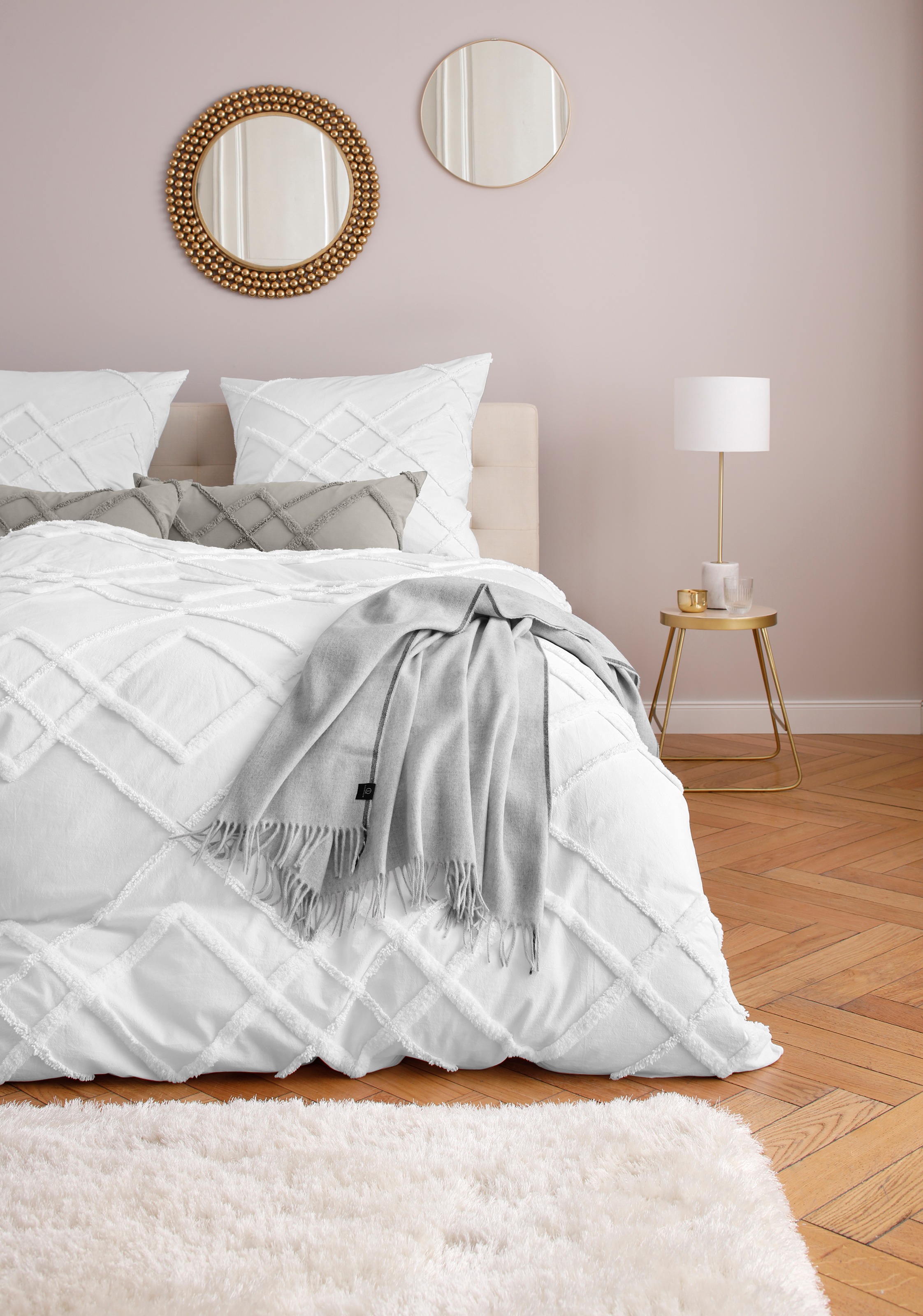 Leonique Wohndecke »Plaid Sofia«, mit tollen Fransen, Kuscheldecke
