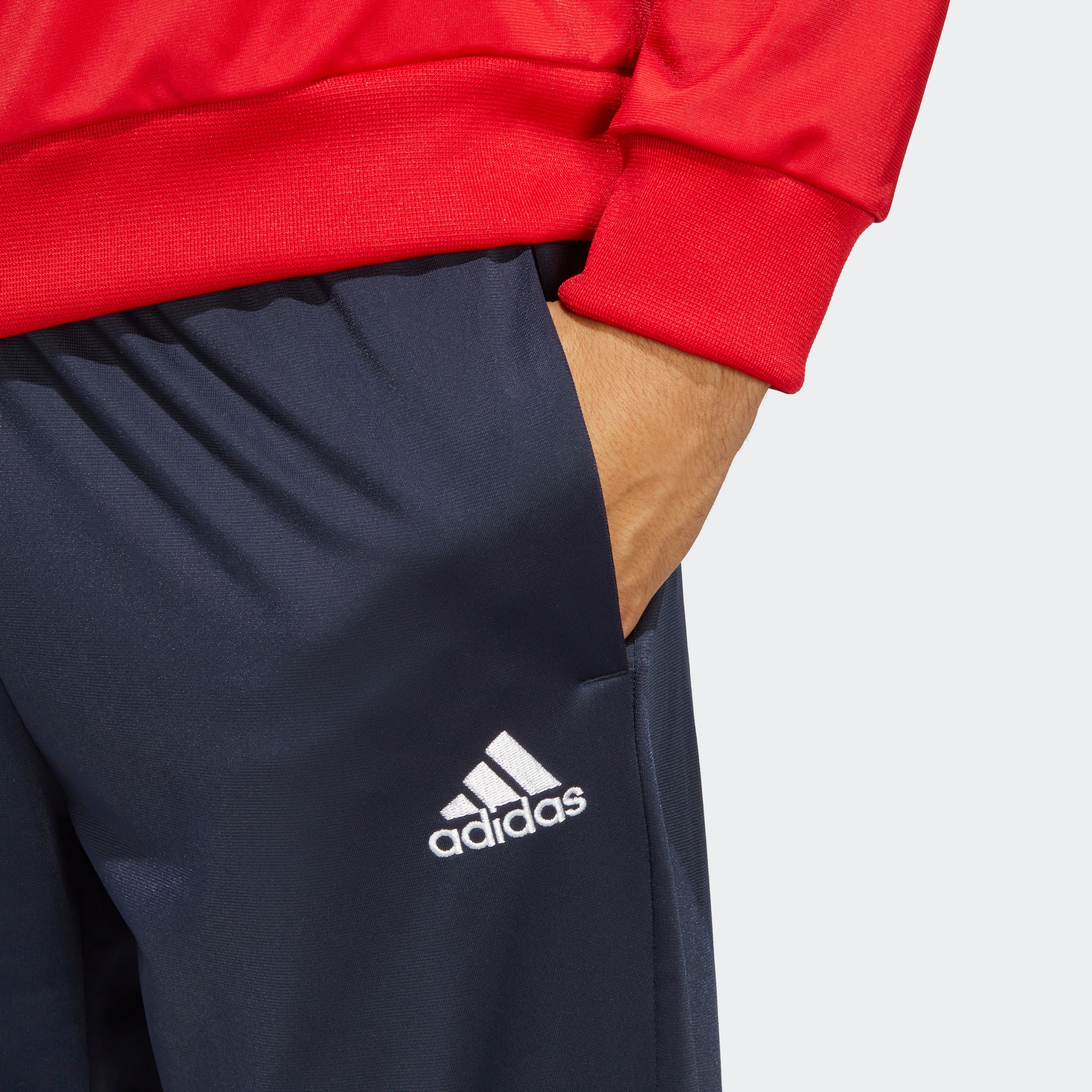 Entdecke »SMALL Sportswear TRICOT«, LOGO Trainingsanzug auf (2 tlg.) adidas