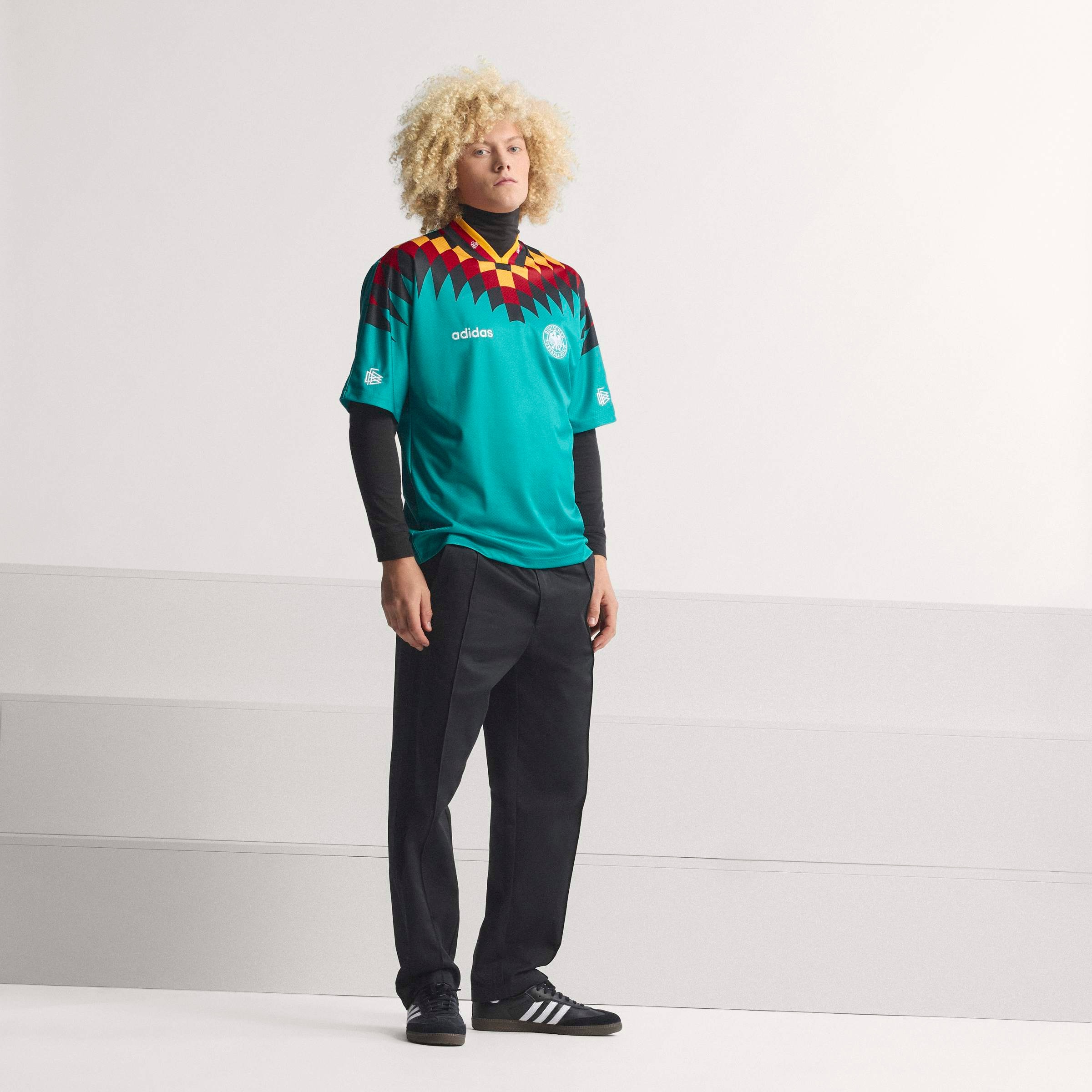 adidas Performance Maillot de foot »DFB A JSY 94« avec encolure en V, coupe ample, en maille jacquard