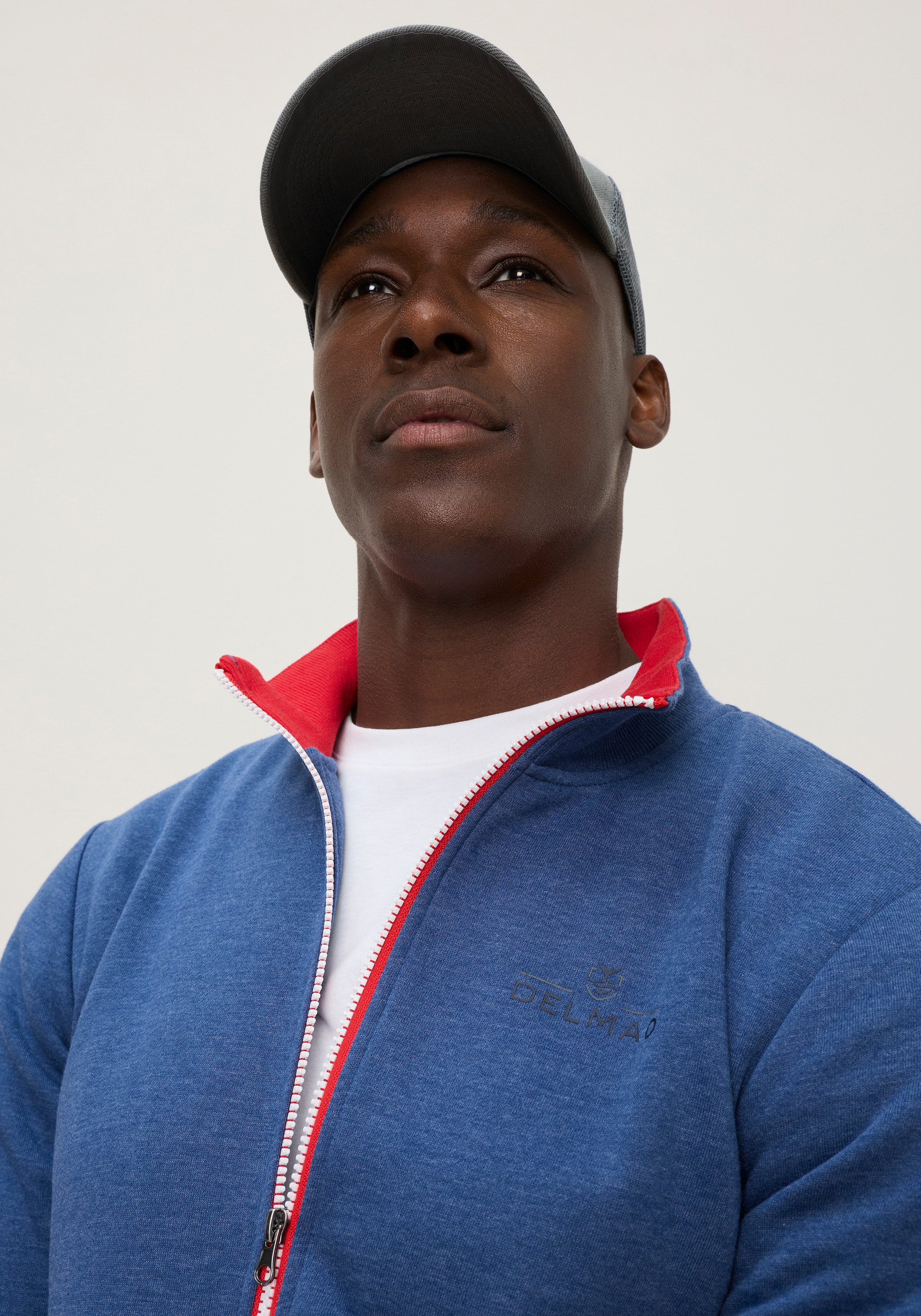 DELMAO Sweatjacke mit Reissverschluss, hochschliessender Kragen, Langarm