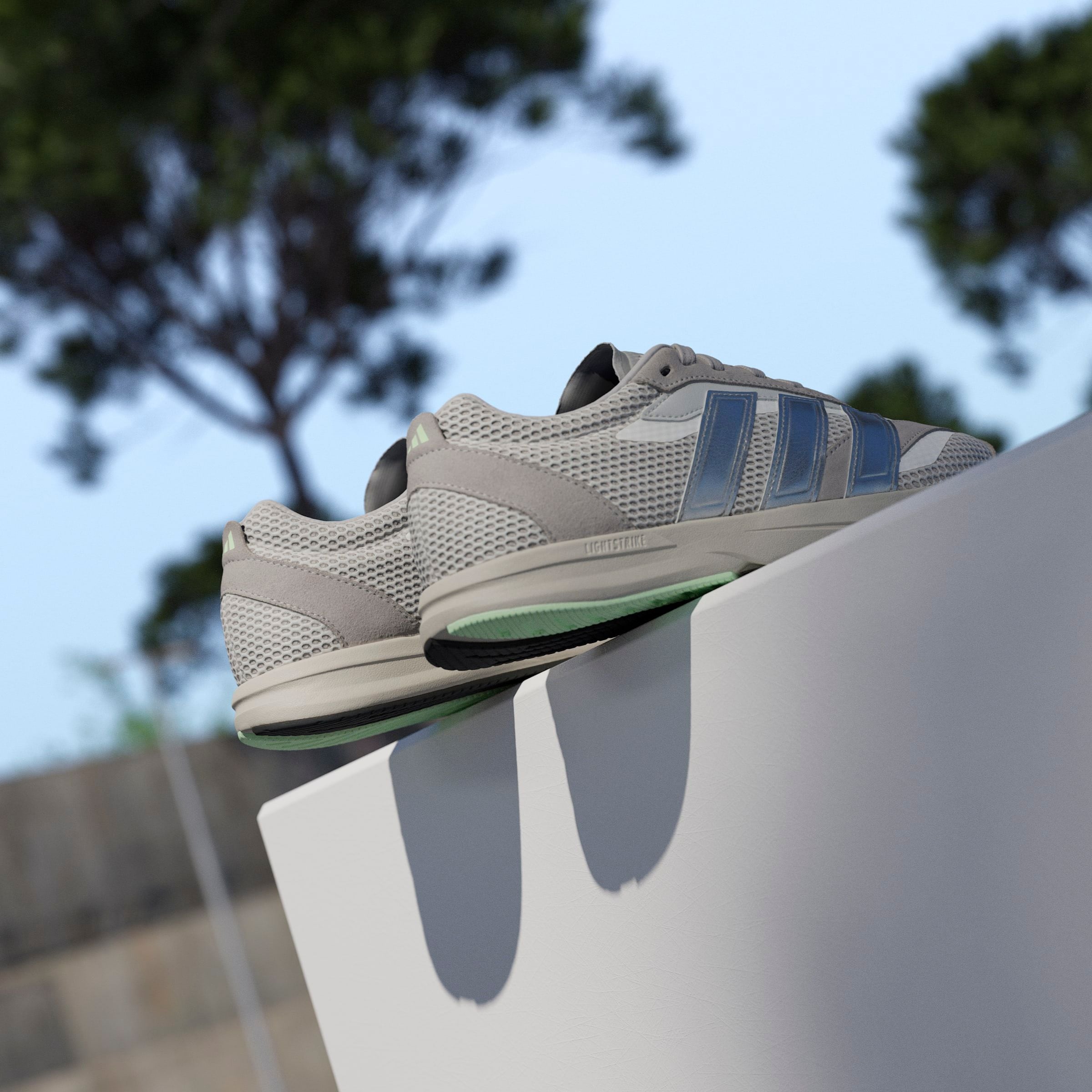 adidas Sportswear Sneaker »LIGHTBLAZE LP E«