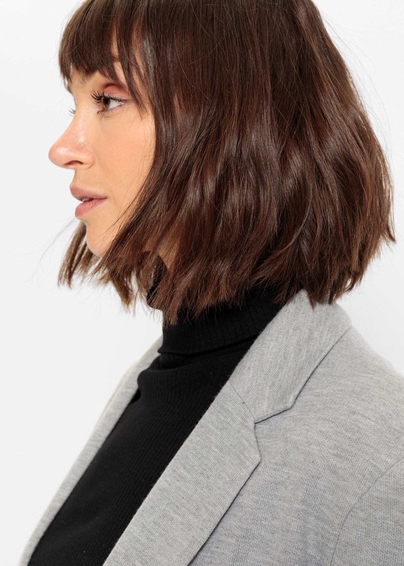 bonprix Blazer en jersey »Langer Jersey-Blazer mit Taschen« 1 mit Reverskragen, lockere Passform, aus Viskose und Polyester