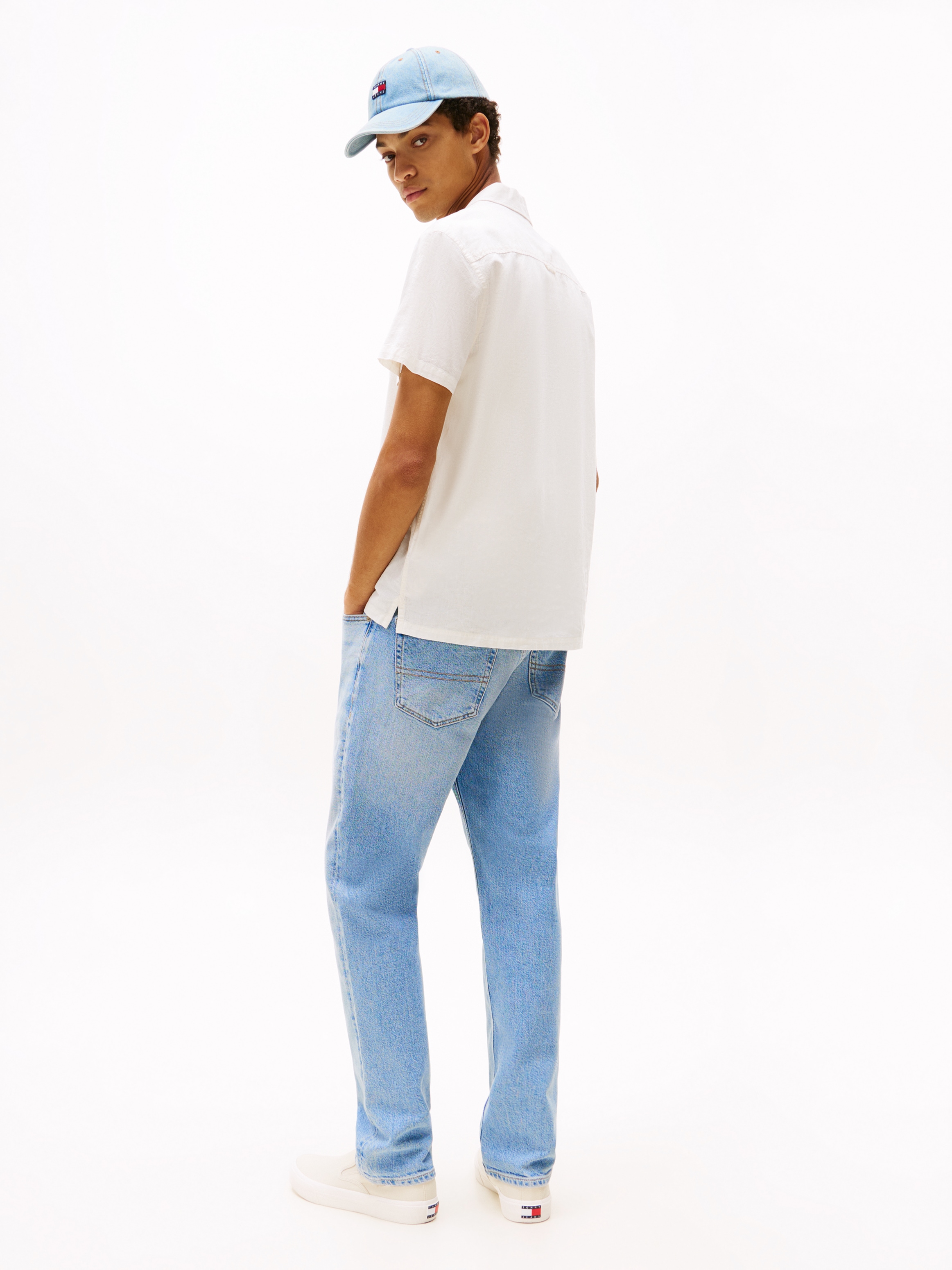 Tommy Jeans Plus Kurzarmhemd »TJM LINEN BLEND CAMP SS EXT« Mit V-Ausschnitt