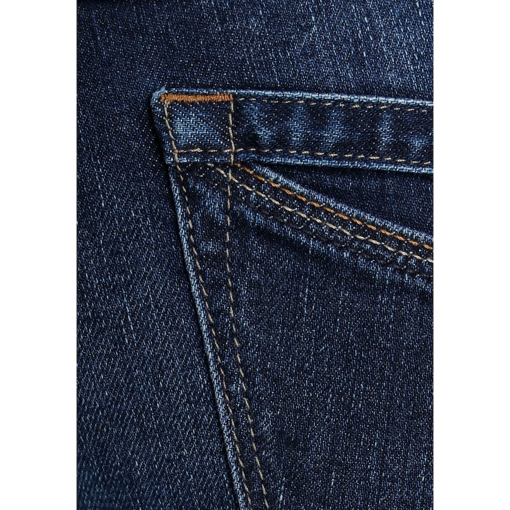 Herrlicher Straight-Jeans »RAYA«, mit seitlichen Keileinsätzen für eine streckende Wirkung
