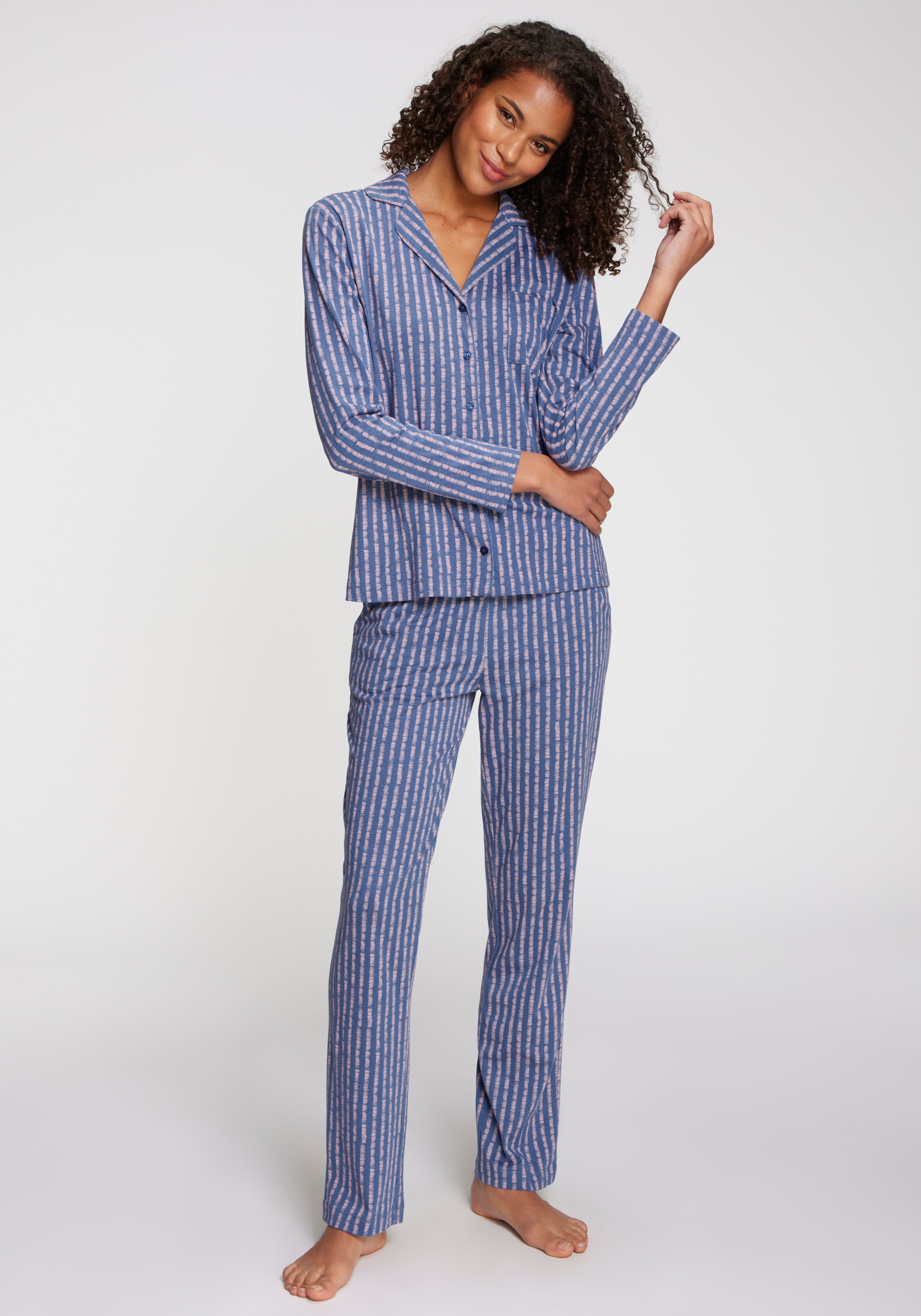 Vivance Dreams Pyjamaoberteil, mit schönem Allover-Muster