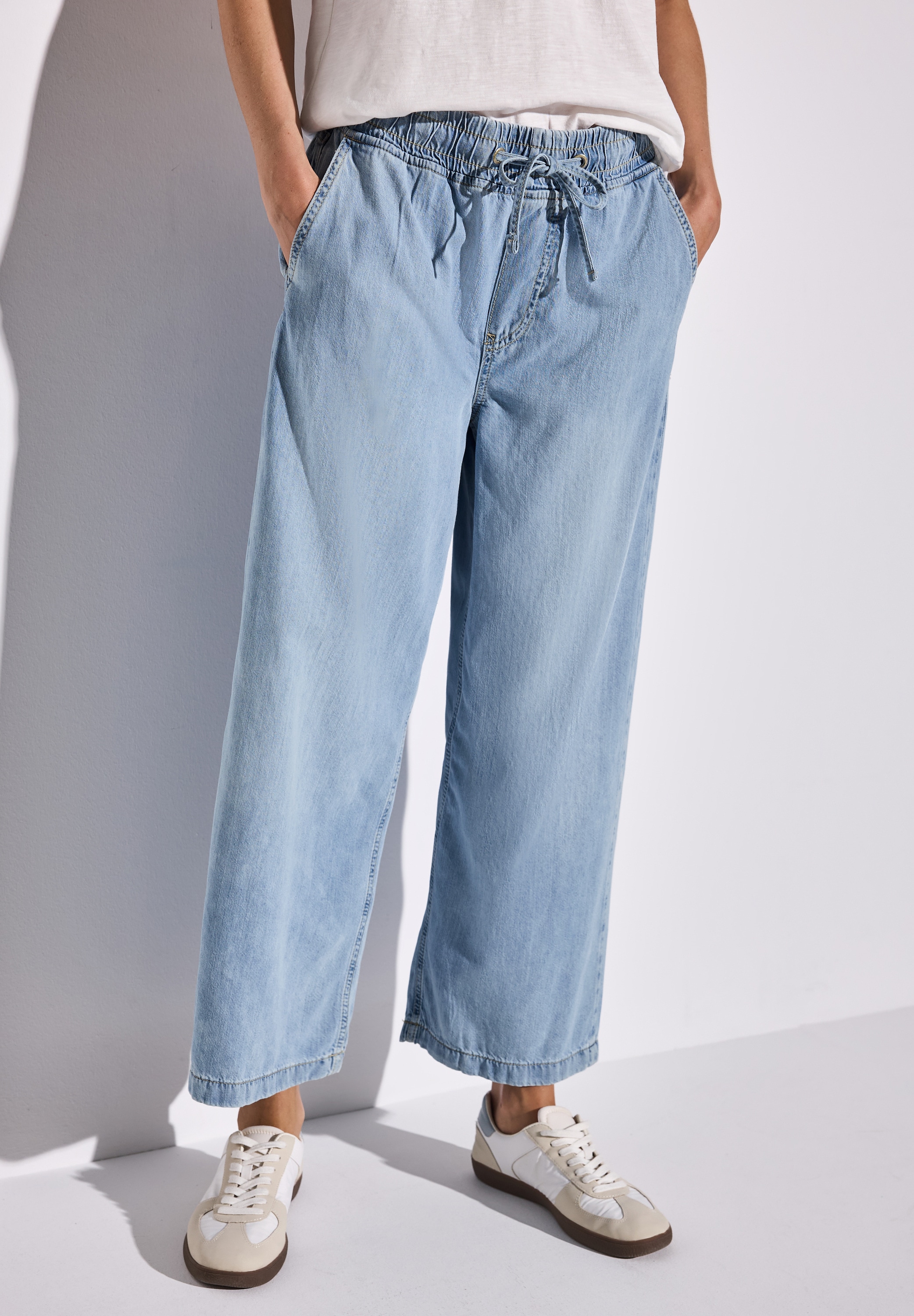 Image of STREET ONE Weite Jeans mit elastischem Bund und Tunnelzug, in Länge 26