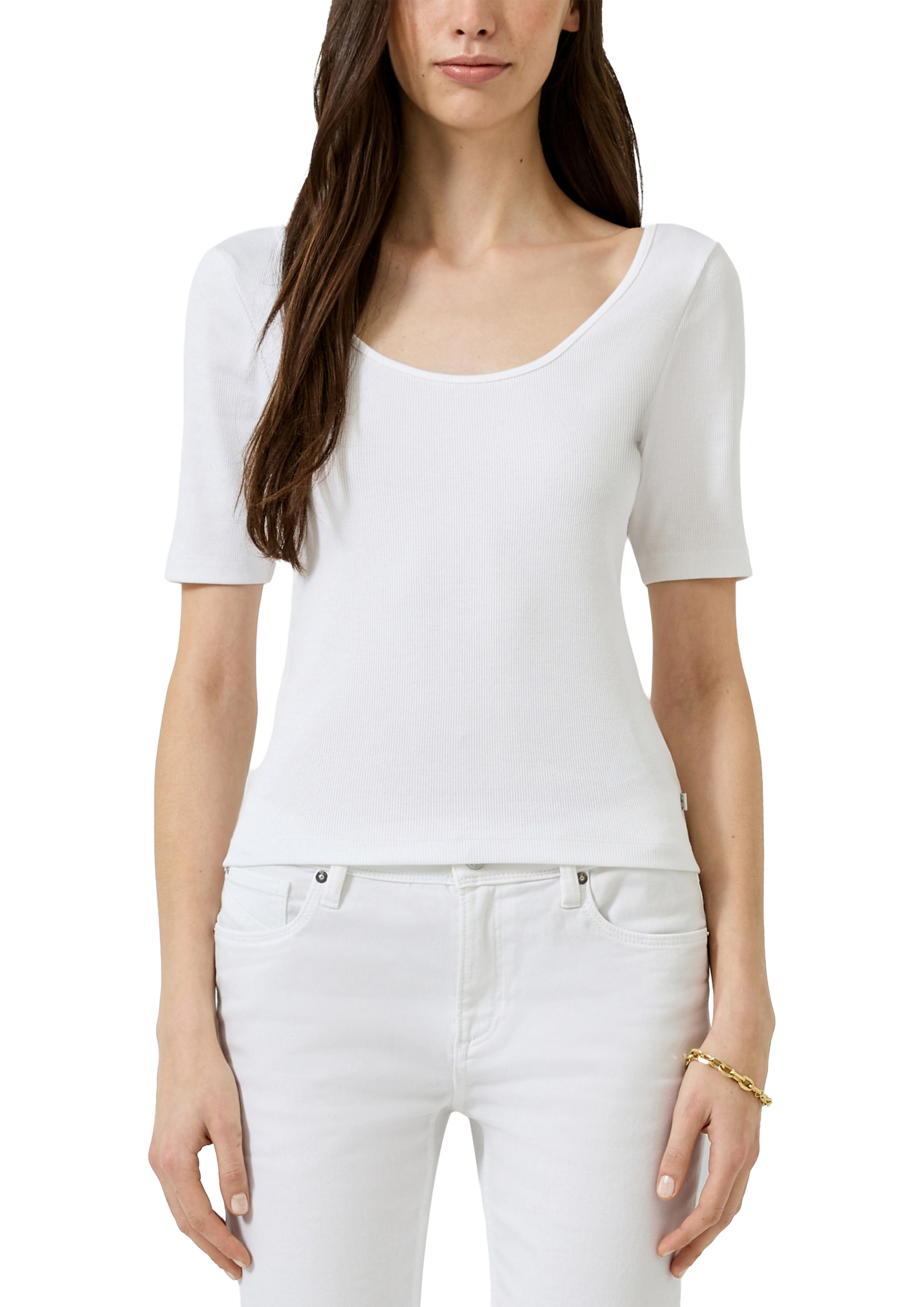 Image of QS Rundhalsshirt Sommershirt mit weitem Rundhals vorn und hinten