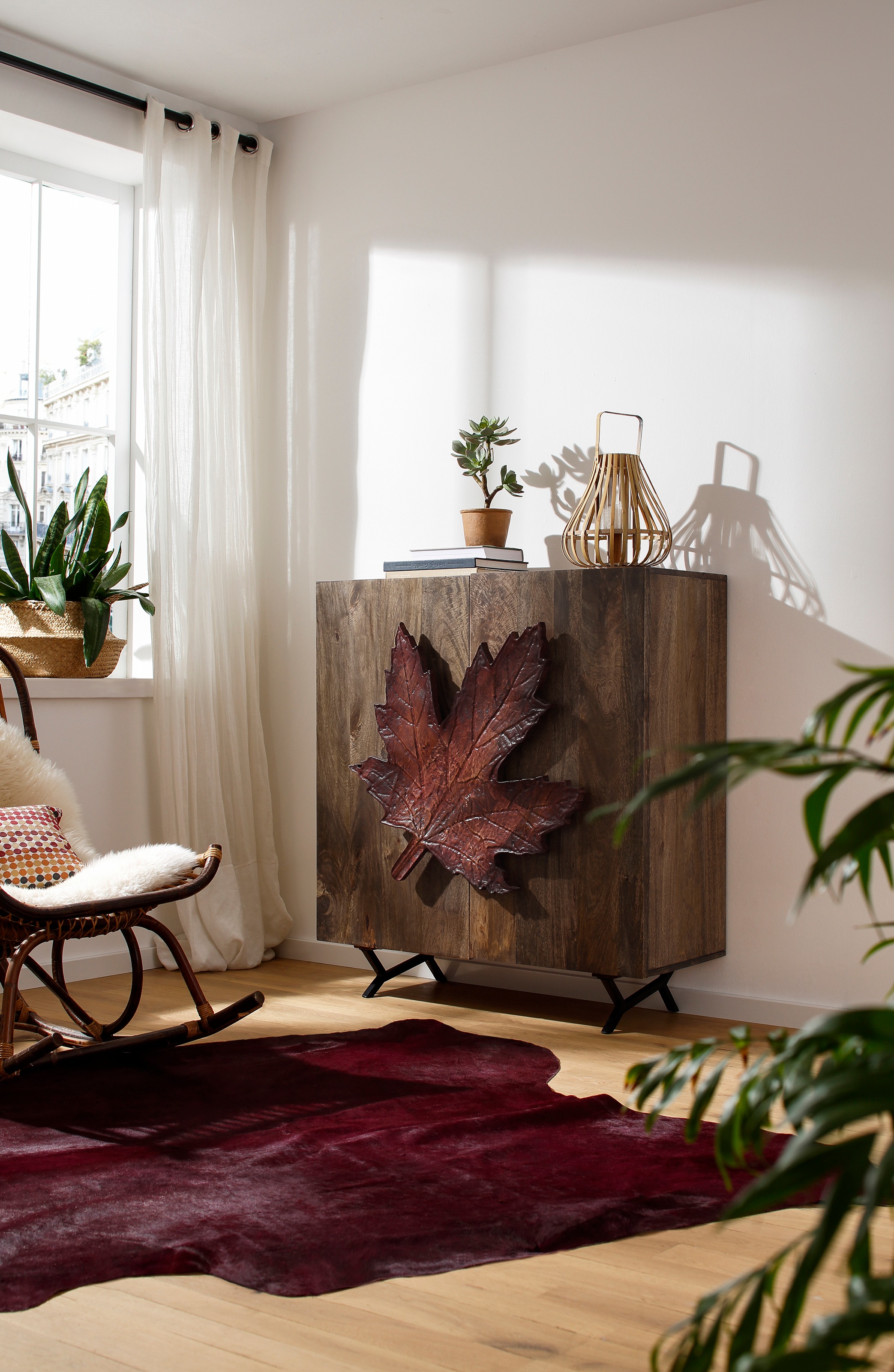 Image of Home affaire Sideboard »Maple«, Griff in Form eines Ahornblattes, handgefertigt, aus massivem Mangoholz, Breite 100 cm bei Ackermann Versand Schweiz