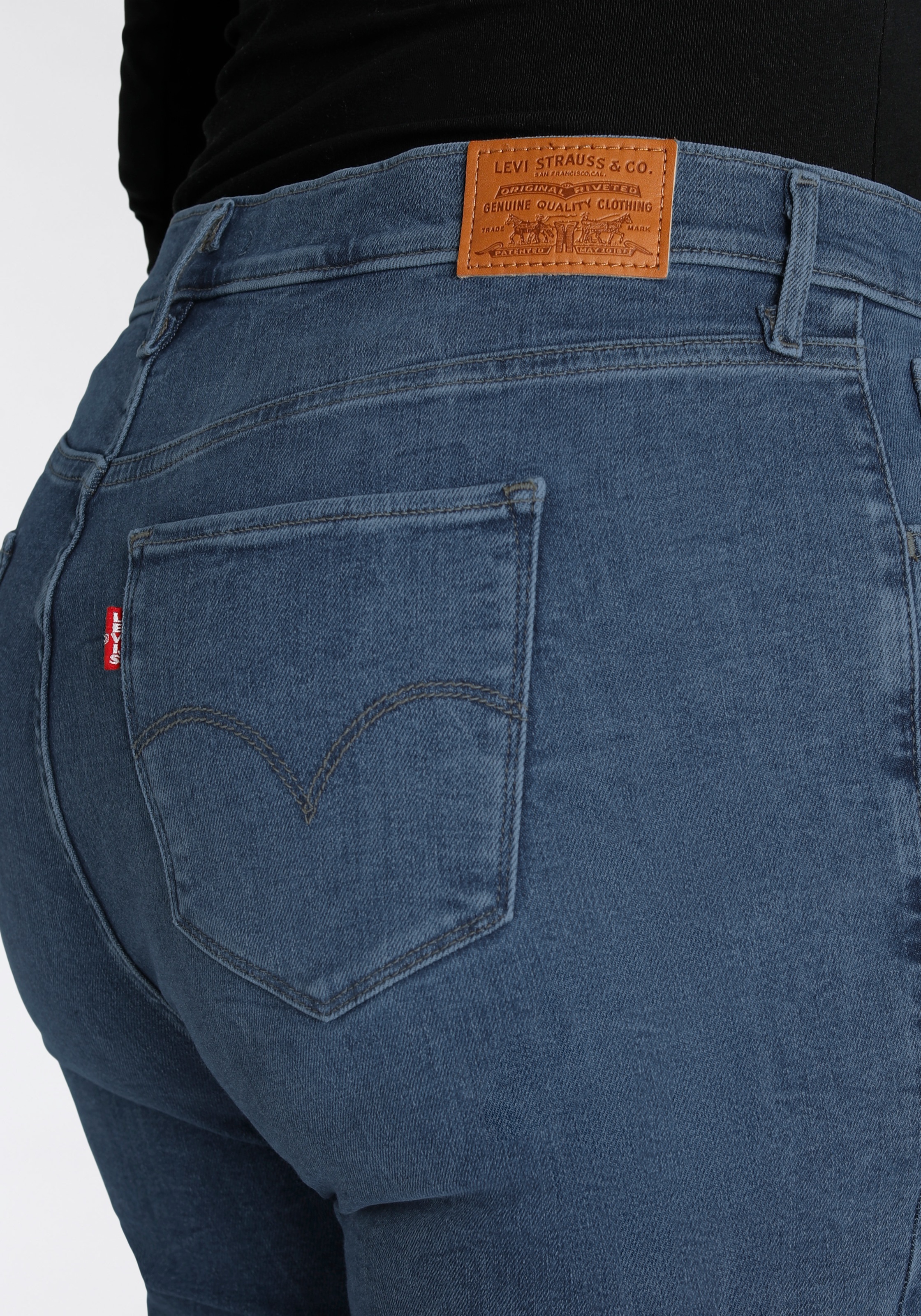 Levi's® Plus Skinny-fit-Jeans »720 High-Rise«, mit hoher Leibhöhe