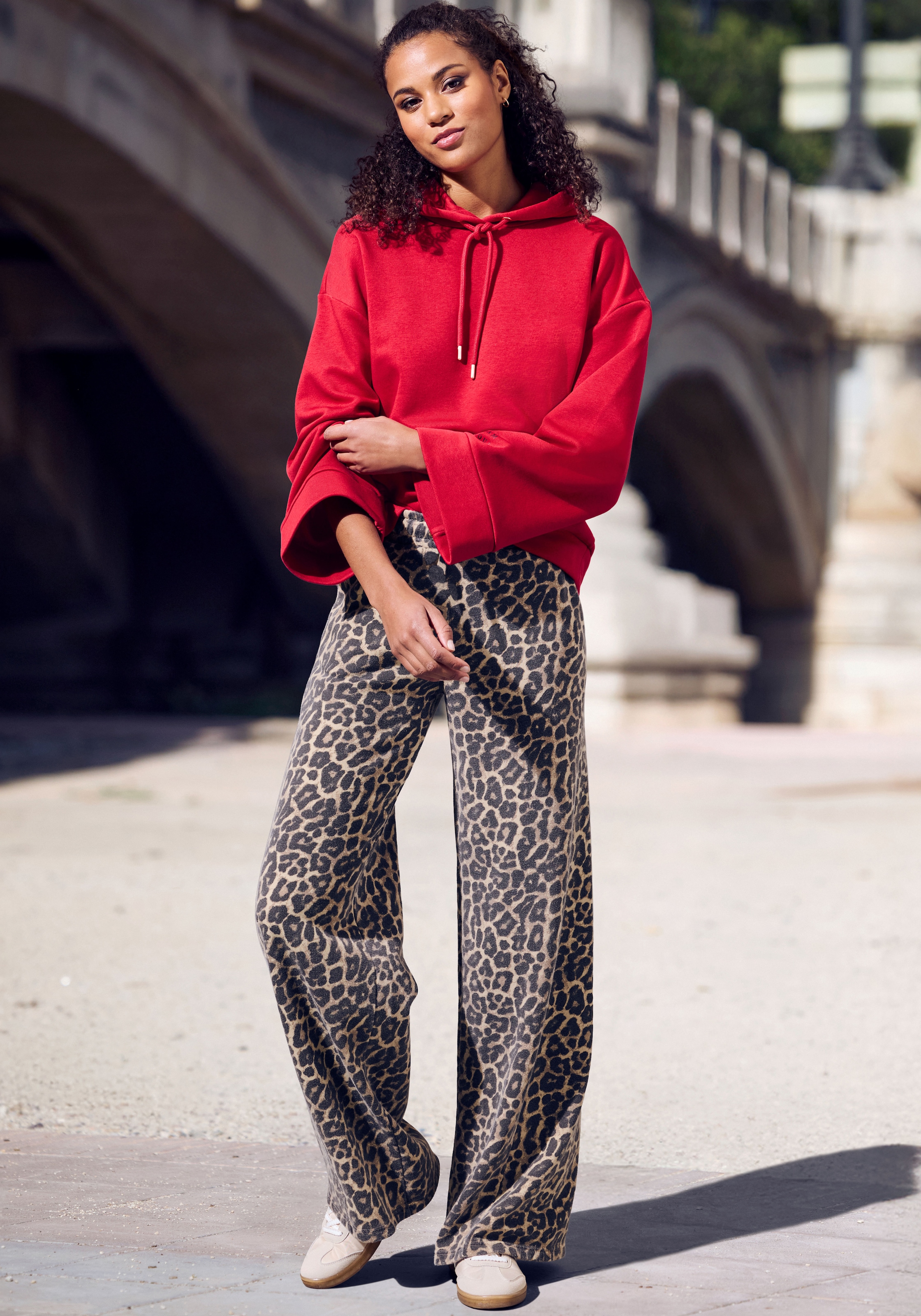 Buffalo Pantalon sweat »- Relaxhose in Leo-Optik«  imprimé animal léopard