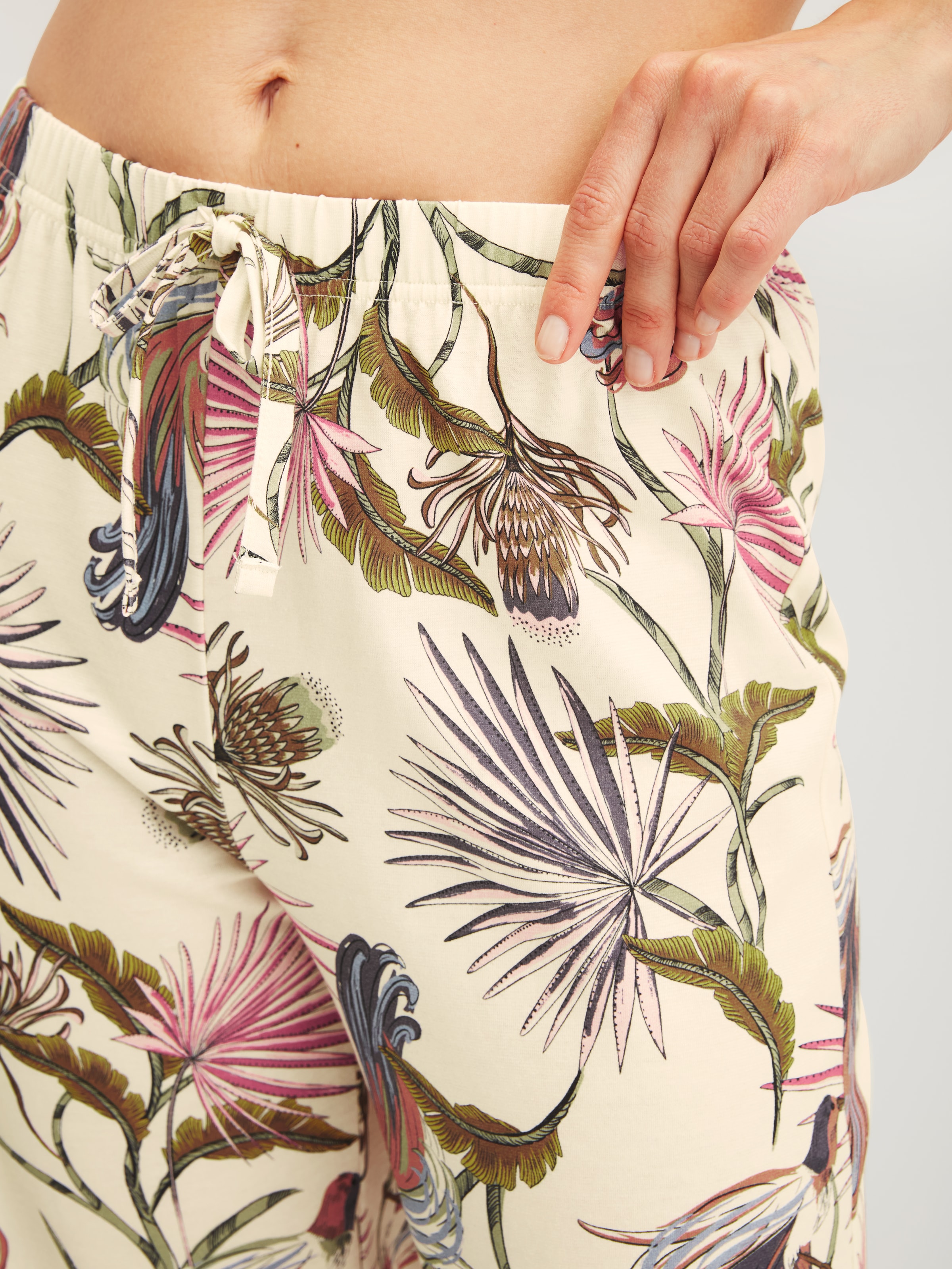 CALIDA Pantalon de nuit »Favourites Arts«  mit Allover-Print, in weicher Single-Jersey-Qualität