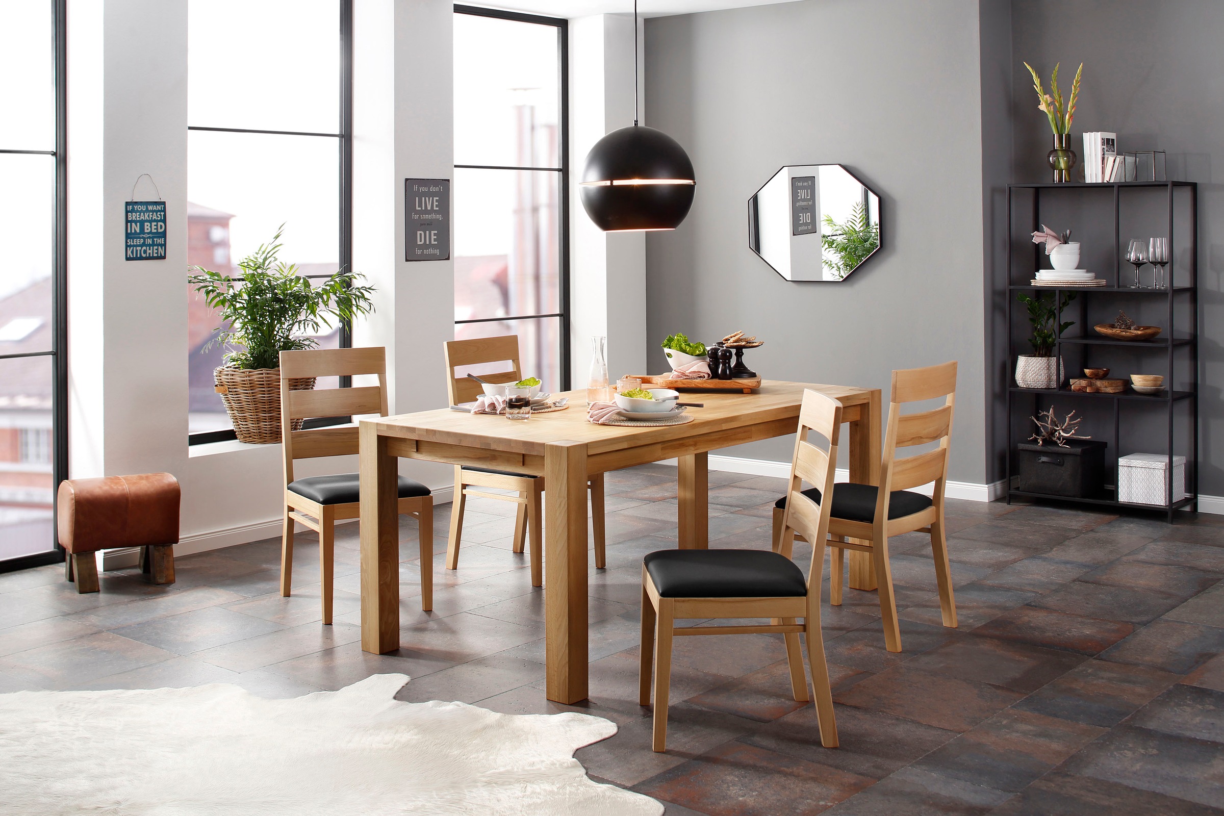 Image of Home affaire Essgruppe »Nils 3«, (Set, 5 tlg., Tisch 180/90 cm, 4 Stühle, Polstersitz), aus Massivholz bei Ackermann Versand Schweiz