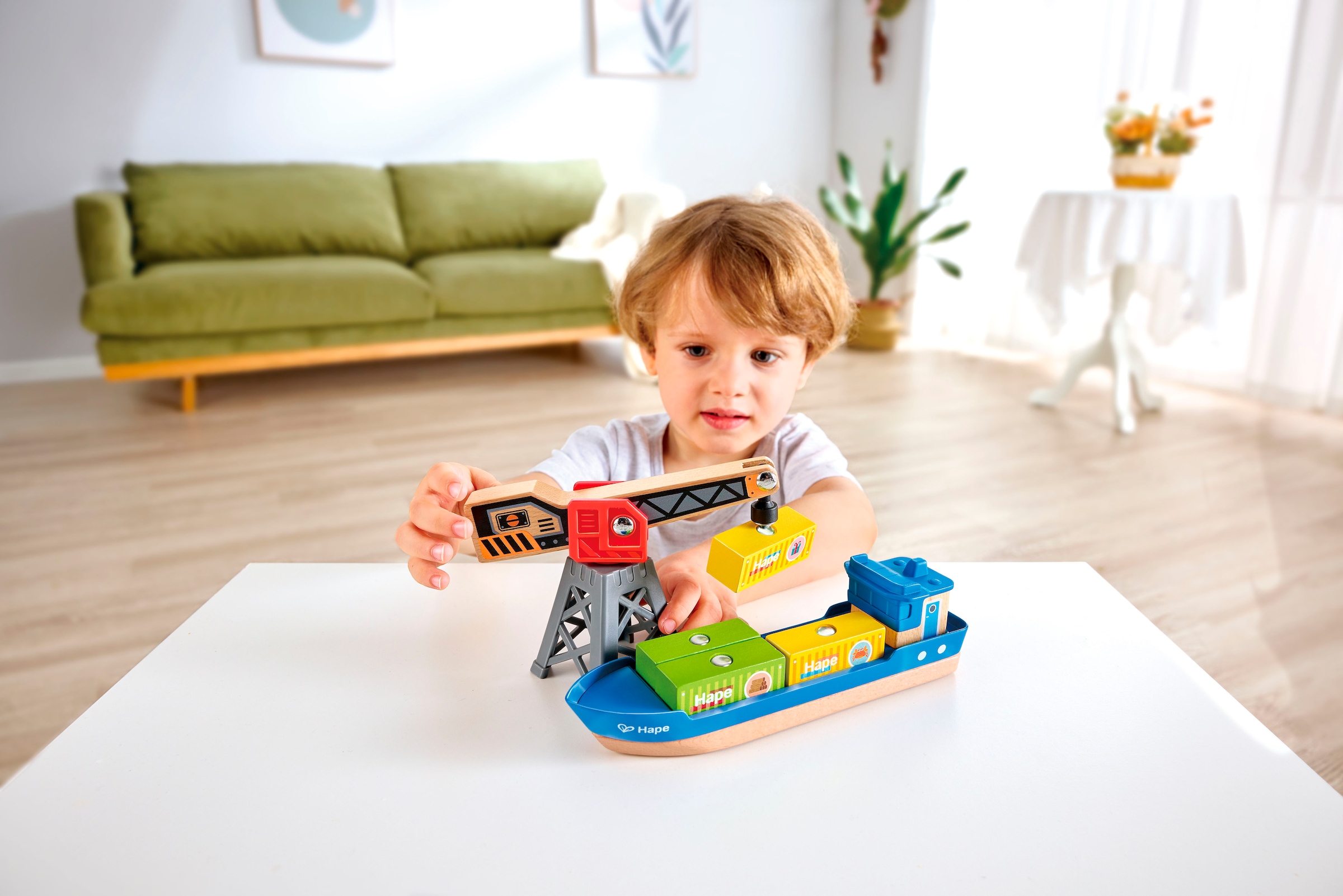 Hape Bateau jouet »Frachtschiff und Hafenkran«