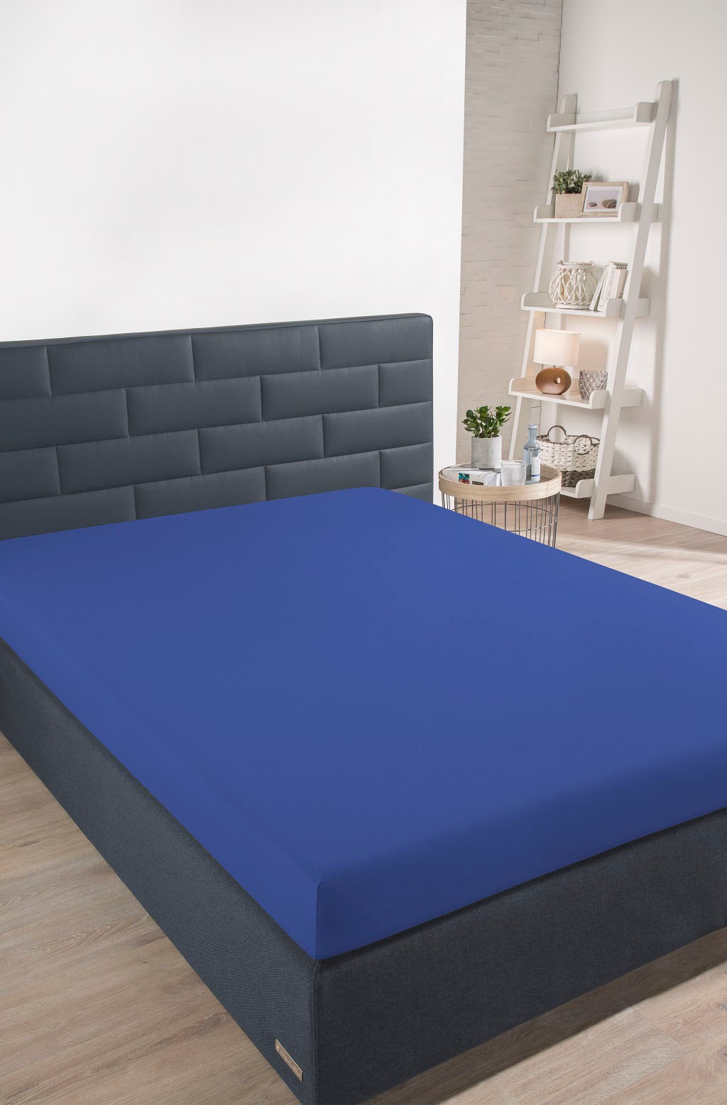 Image of Schiesser Spannbettlaken »Edel-Jersey«, (1 St.), Bettlaken in 90x200 und diversen Grössen erhältlich, Spannbettlaken aus 100% Baumwolle, Jersey-Qualität, Schutz vor dem Einlaufen, für Matratzenhöhen von 30 cm geeignet bei Ackermann Versand Schweiz