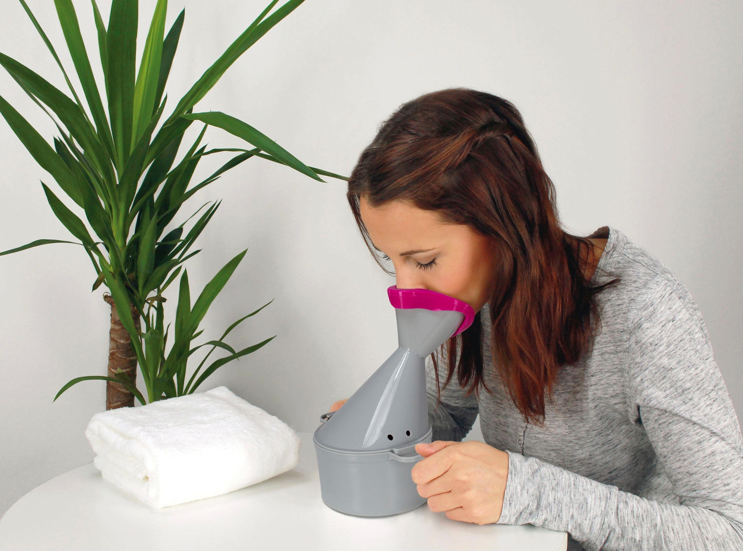 Hydas Inhalator »für eine angenehme Anwendung, mit 2 Soft-Aufsätzen für Mund und Nase«, zum Befüllen mit heissem Wasser und Zusätzen, 700 ml Fassungsvermögen