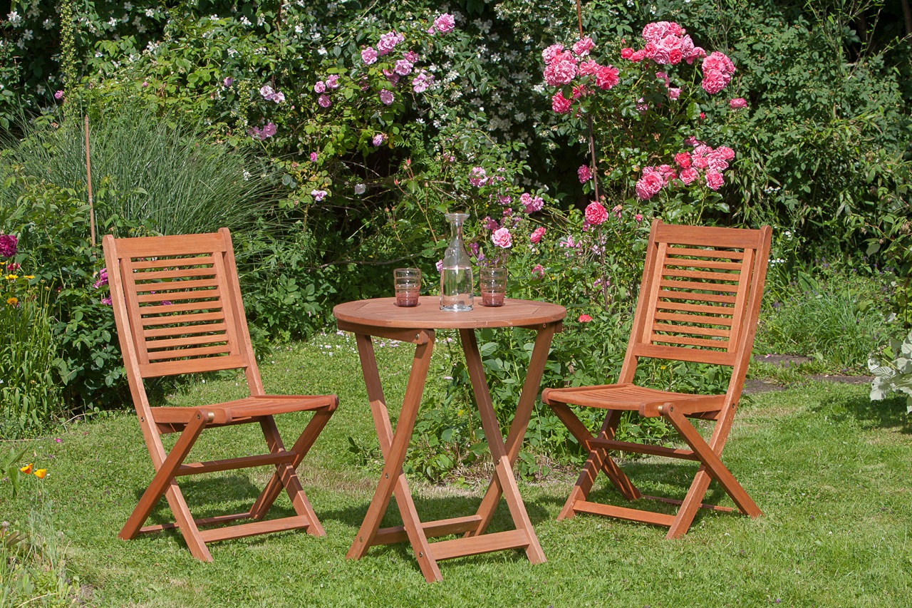 Image of MERXX Garten-Essgruppe ""Cordoba"" Set, Geöltes Eukalyptusholz, 3 Stk. tlg. Tisch klappbar: Øx H: 65x75 cm