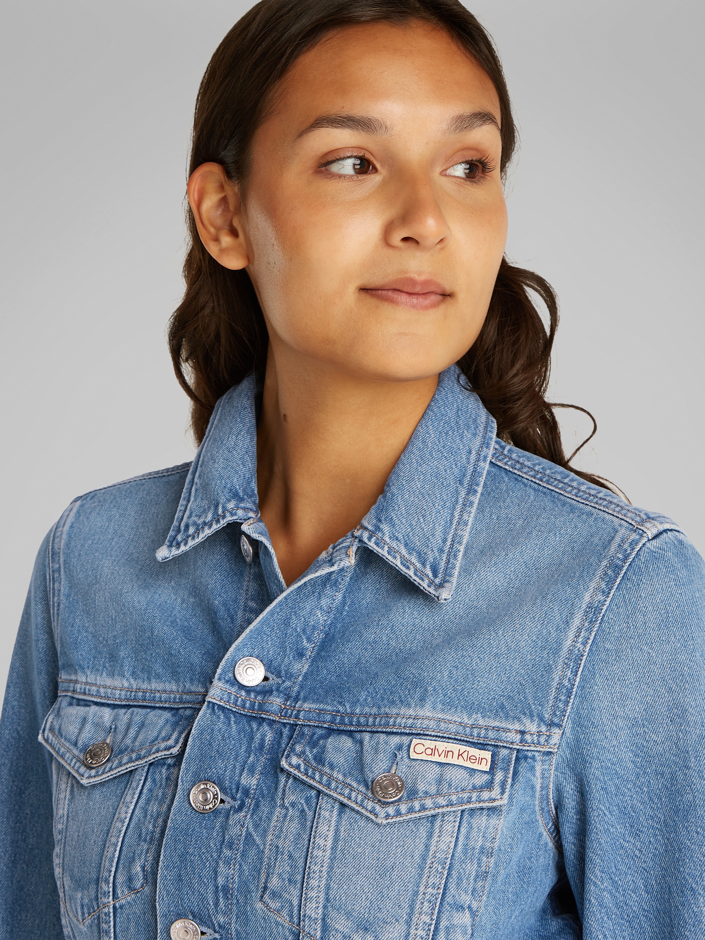 Calvin Klein Jeans Jeansjacke »CROPPED 90'S DENIM TRUCKER«, in hellblauer Waschung