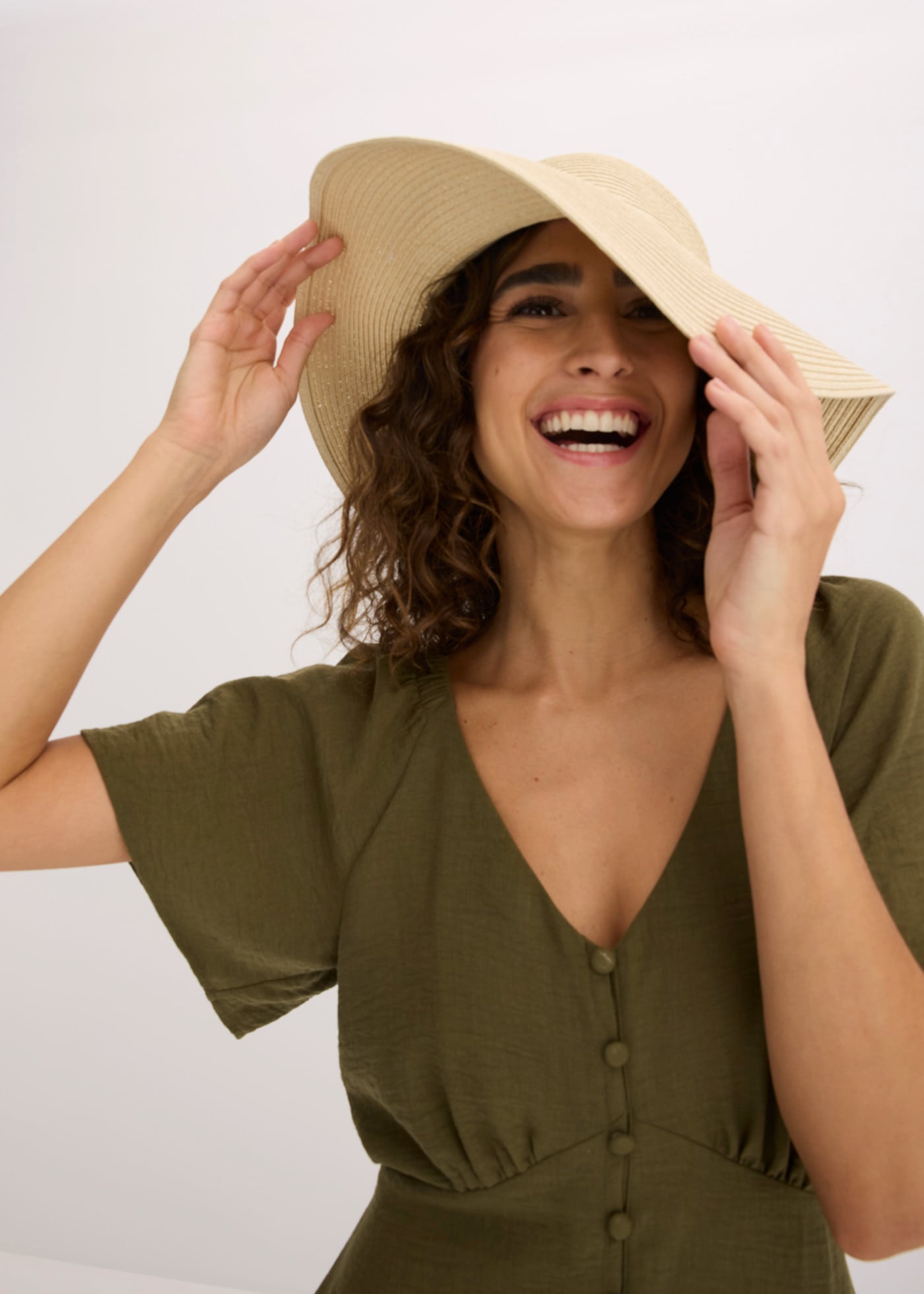 bonprix Chapeau de soleil en papier, différentes tailles