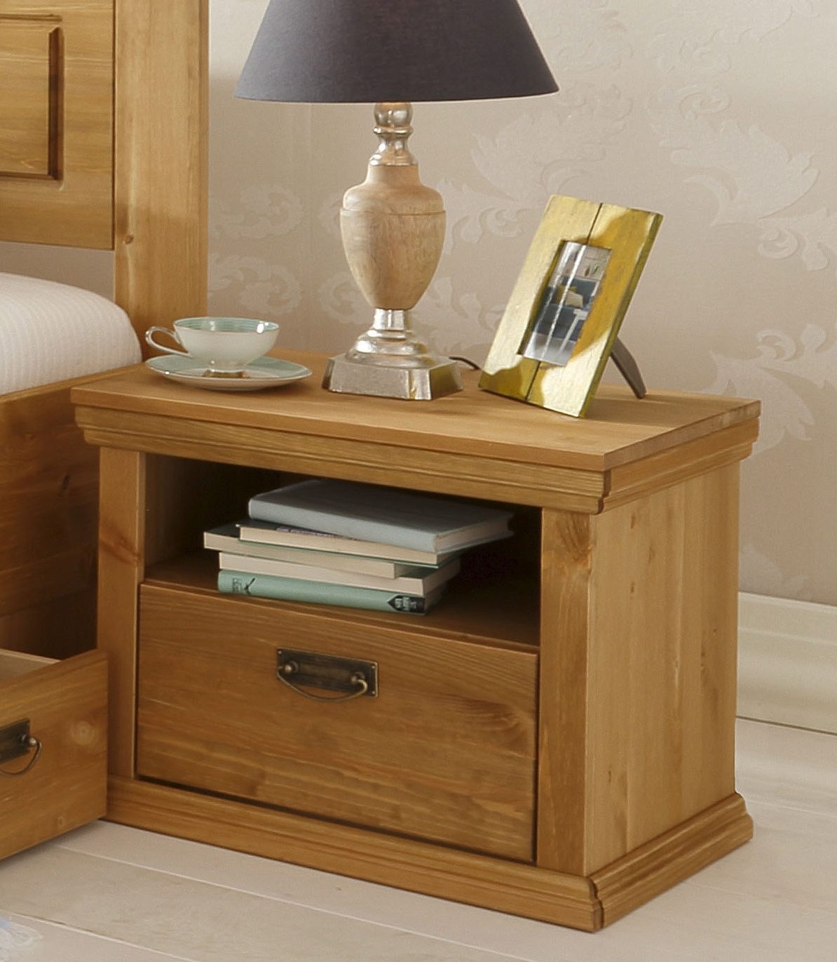 Image of GOODproduct Nachtkonsole "Madrid" aus massiver Kiefer, FSC-zertifiziert