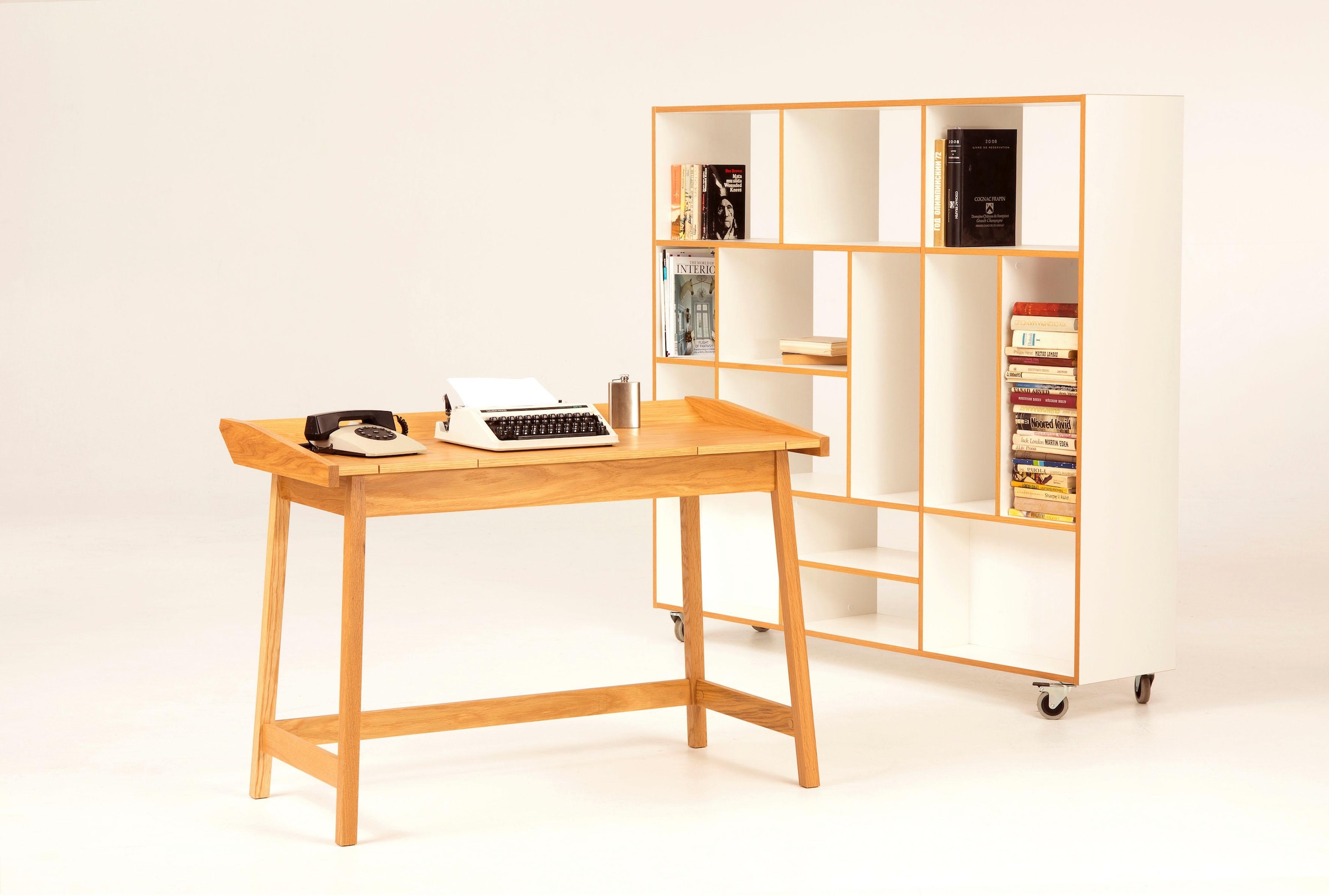 Image of Woodman Schreibtisch "Walter" skandinavisches Design, Holzfurnier aus Eiche, FSC