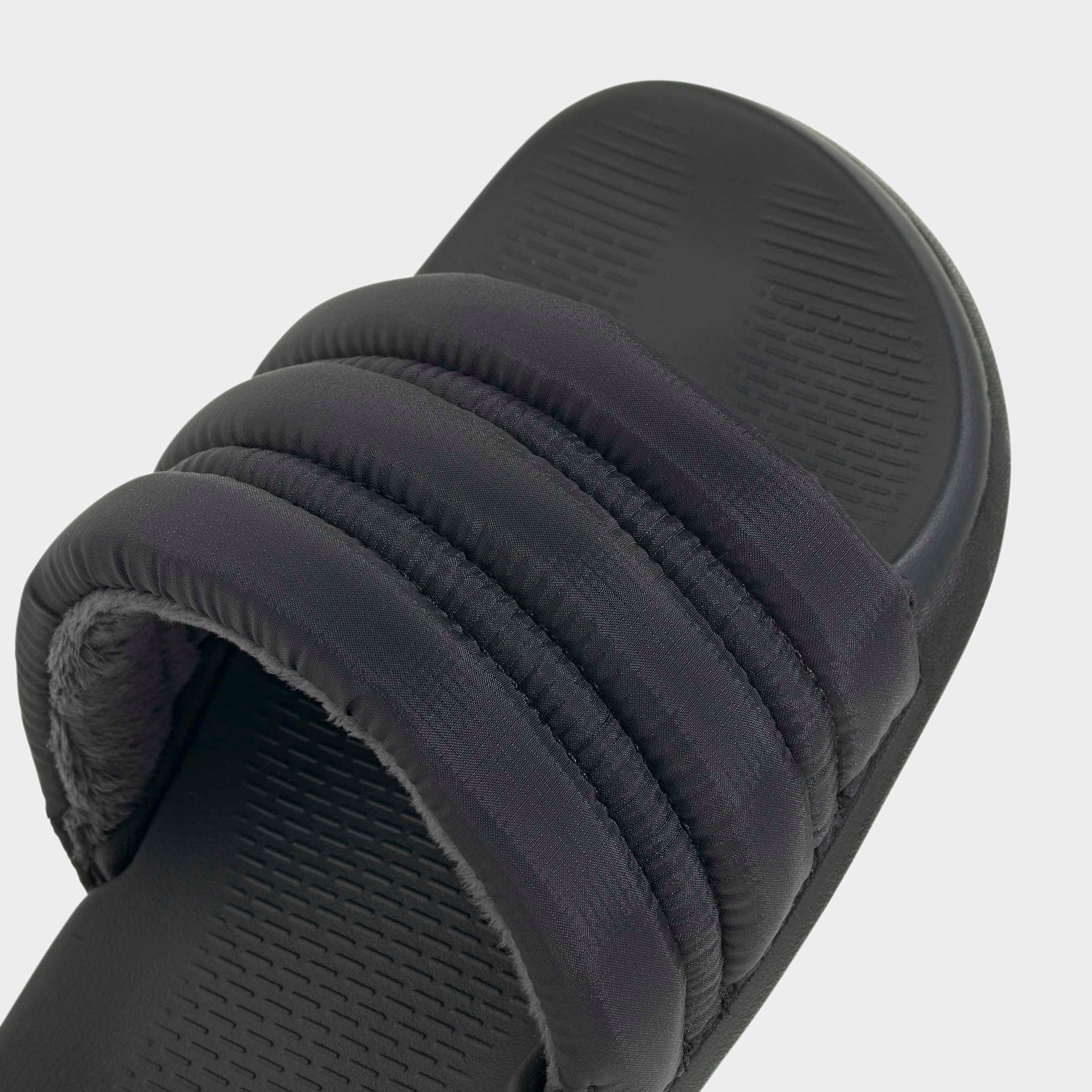 adidas Sportswear Chausson »ADILETTE COMFORT 2.0 WINTER«  comme chaussure d'intérieur confortable