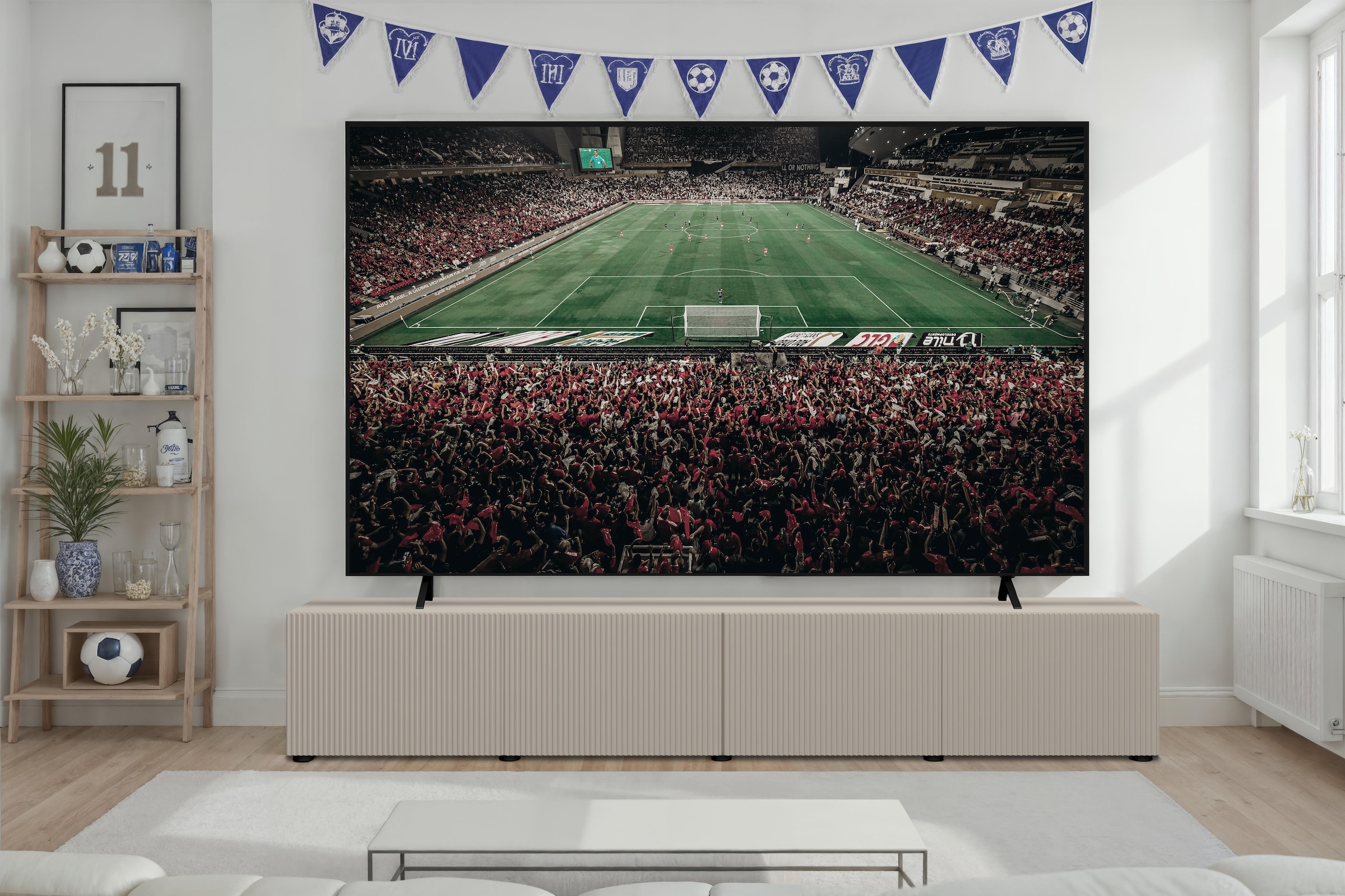 Home affaire Lowboard »Rio, 245 cm breit, 47 cm tief, 4 Türen mit geriffelten MDF Fronten« Modernes Lowboard für bis zu 98-Zoll-TV – perfekt für die WM