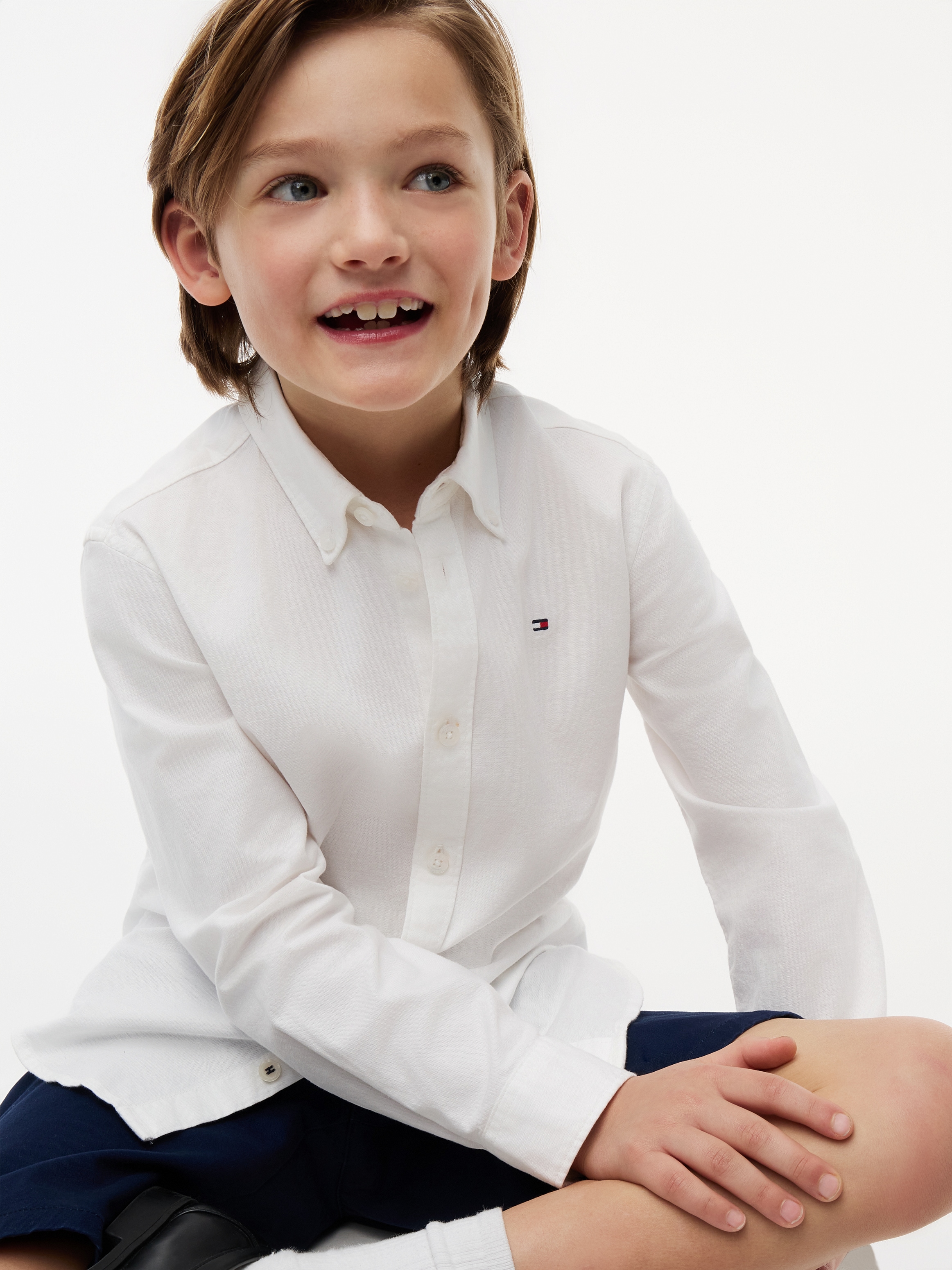 Tommy Hilfiger Chemise à manches longues »BOYS STRETCH OXFORD SHIRT L/S« Enfants jusqu’à 16 ans, col boutonné, manches longues, drapeau logo