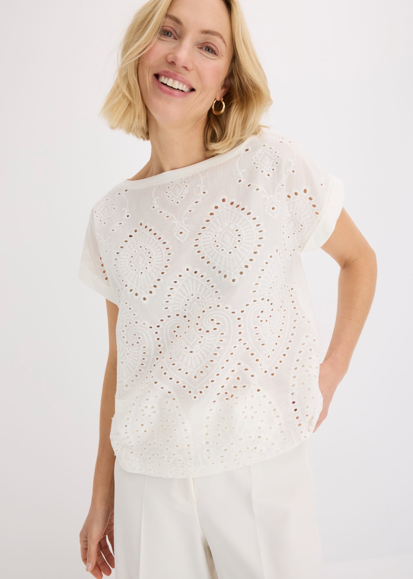 Image of bonprix T-Shirt Oversize-Passform, mit Lochspitze, Kurzarm-Design