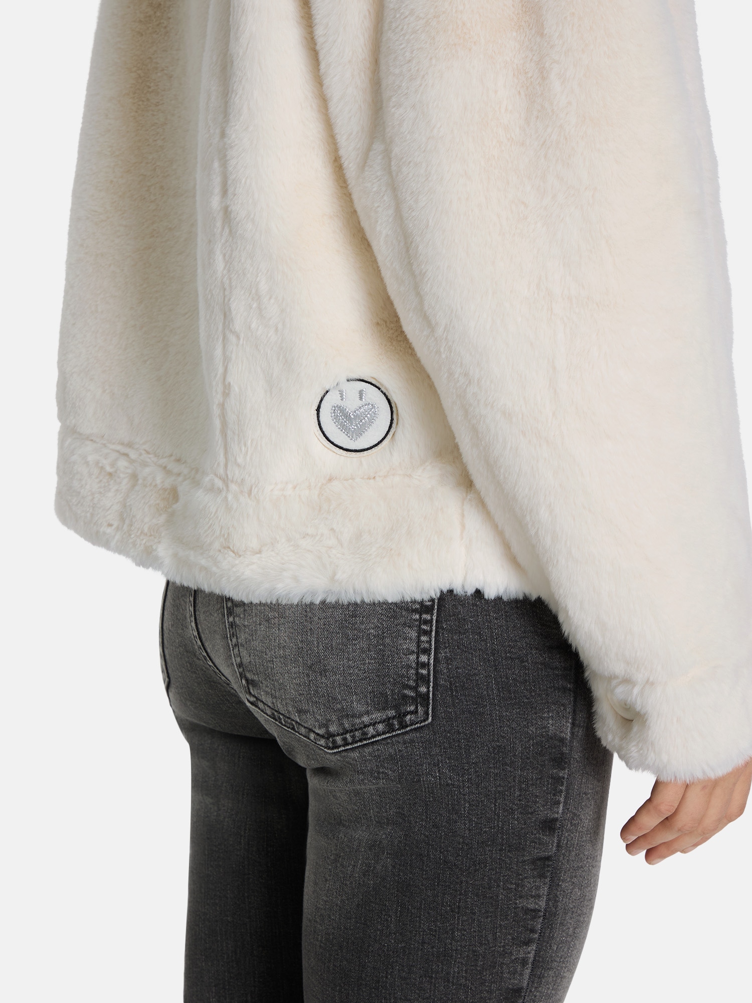 Lieblingsstück Plüschjacke »MaliL«, mit aufgesetzten Taschen