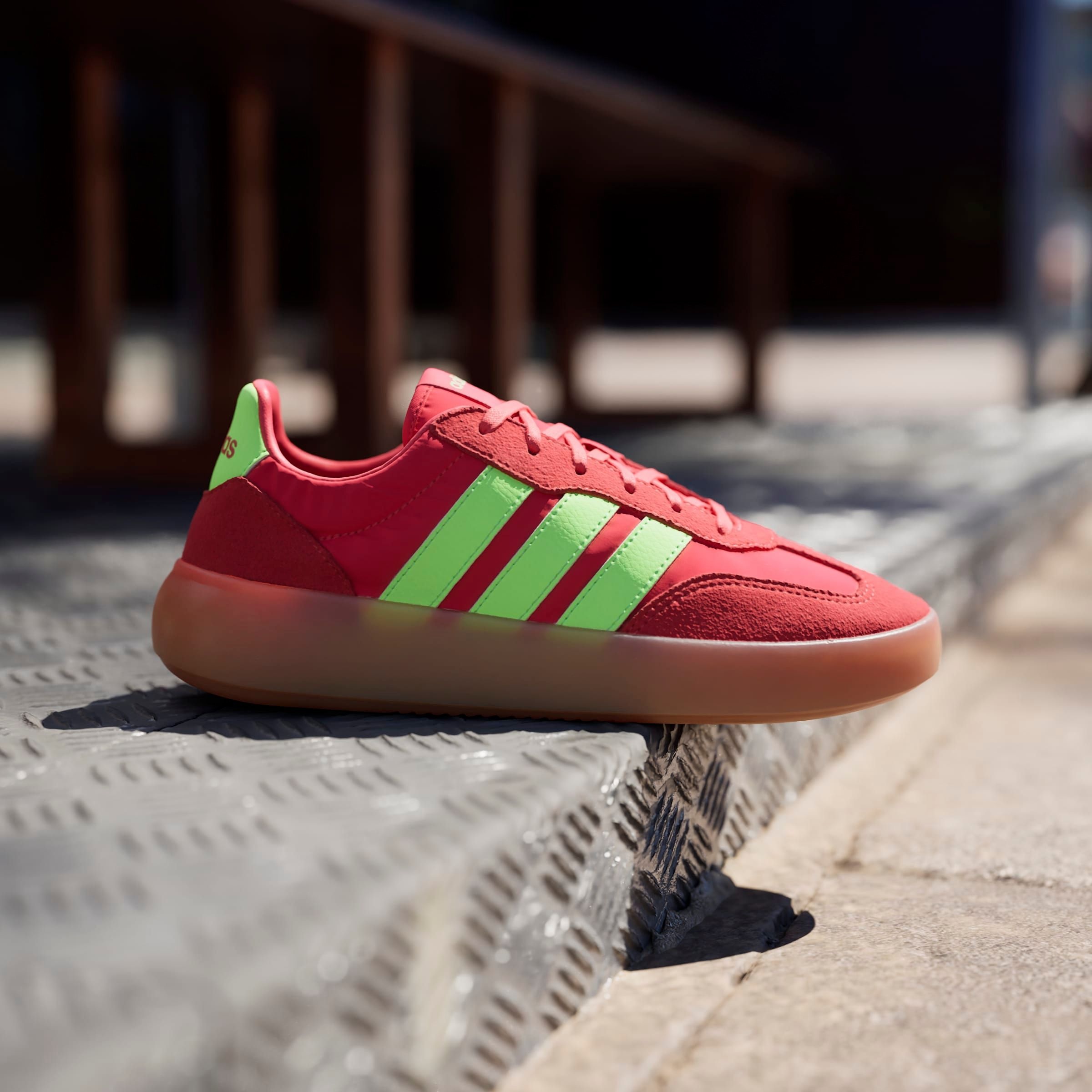 adidas Sportswear Sneaker »BARREDA DECODE«  inspiriert vom Design des adidas handball spezial