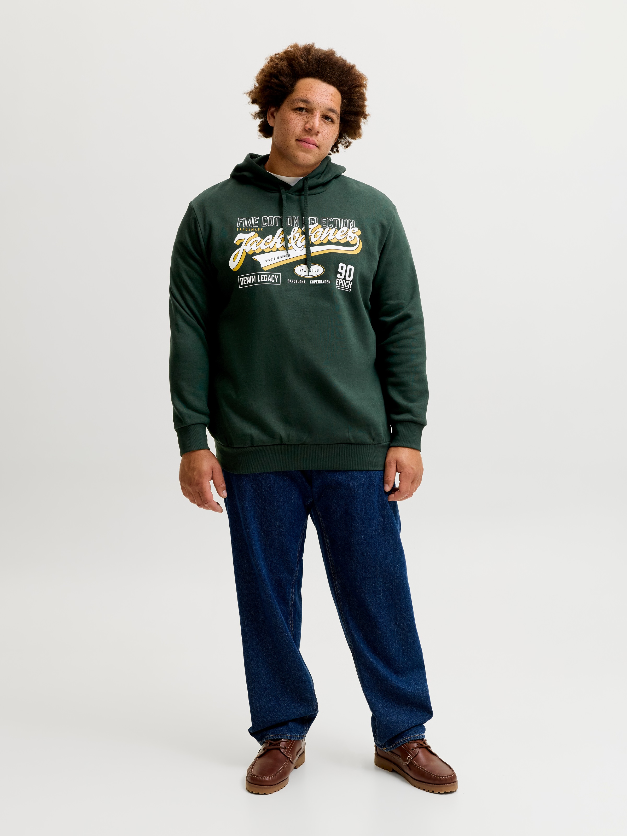 Jack & Jones PlusSize Sweat à capuche »JJELOGO SWEAT HOOD 2 COL AW26 SN PLS«, mélange coton, coupe normale
