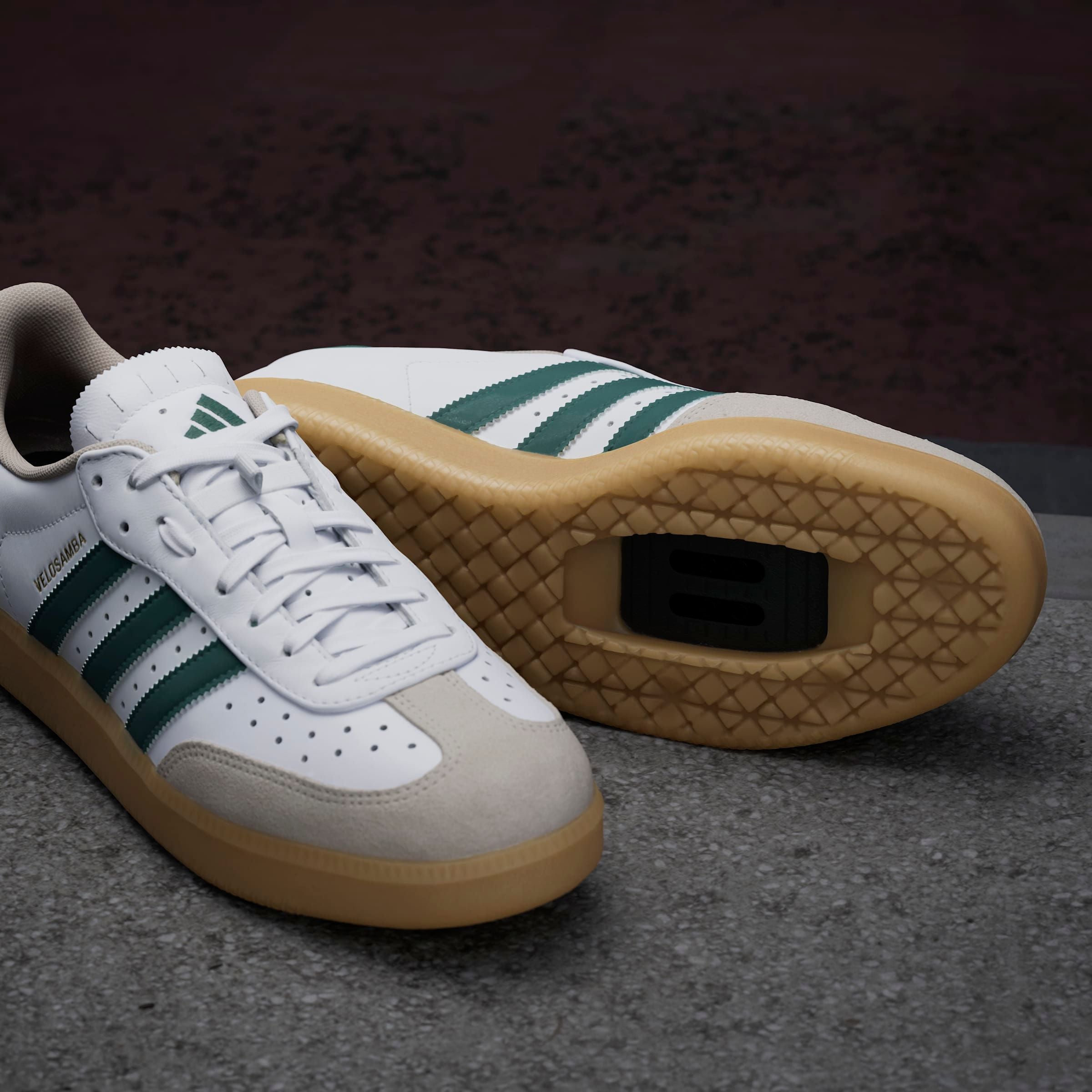 adidas Performance Fahrradschuh, inspiriert vom Design des adidas samba