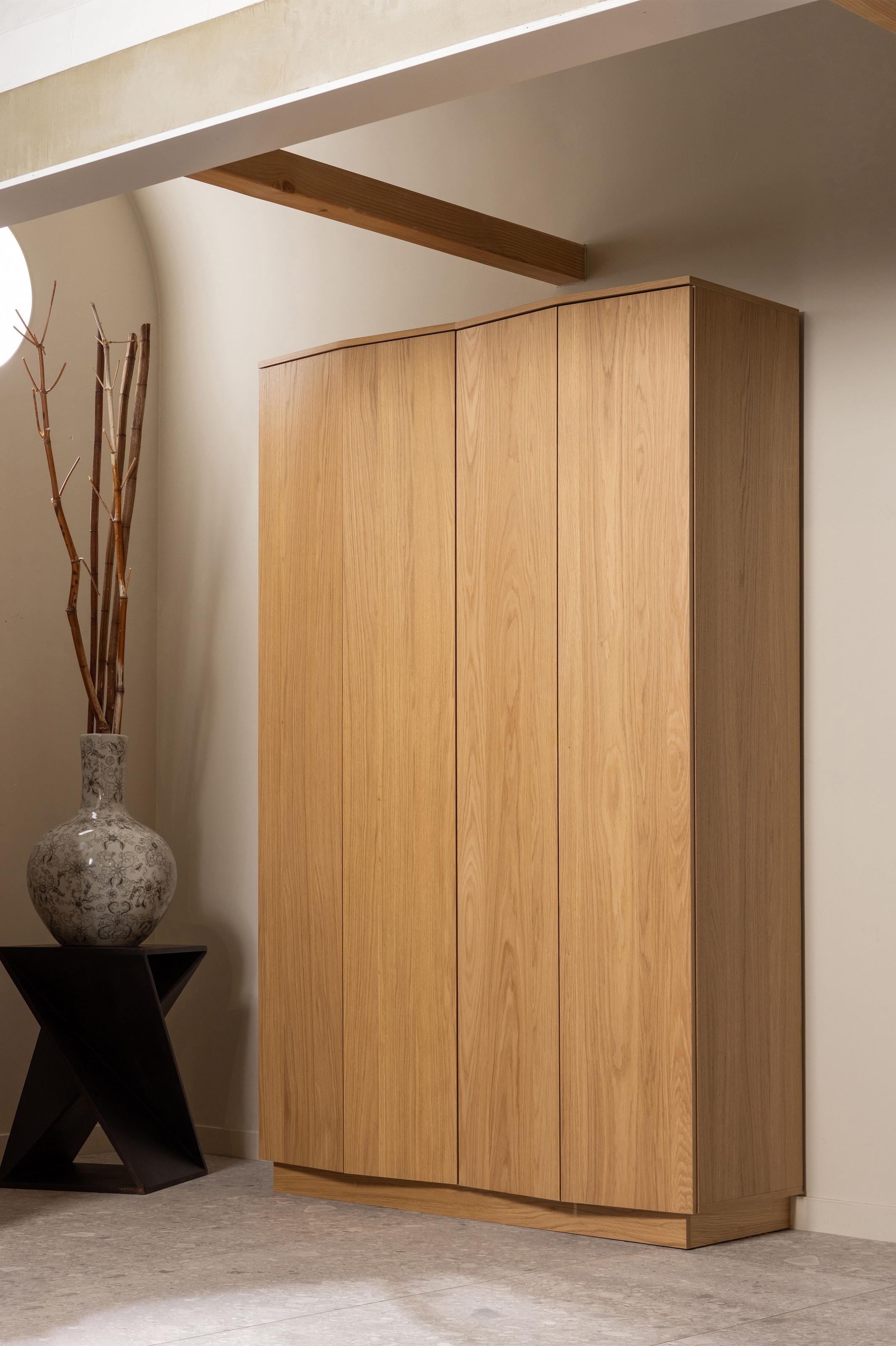WOOOD Beistelltisch »Ikem aus Akazienholz mit Naturmaserung 41x41x61 cm« Tragkraft 50 kg, ausgeprägte Flamm- und Maserzeichnung