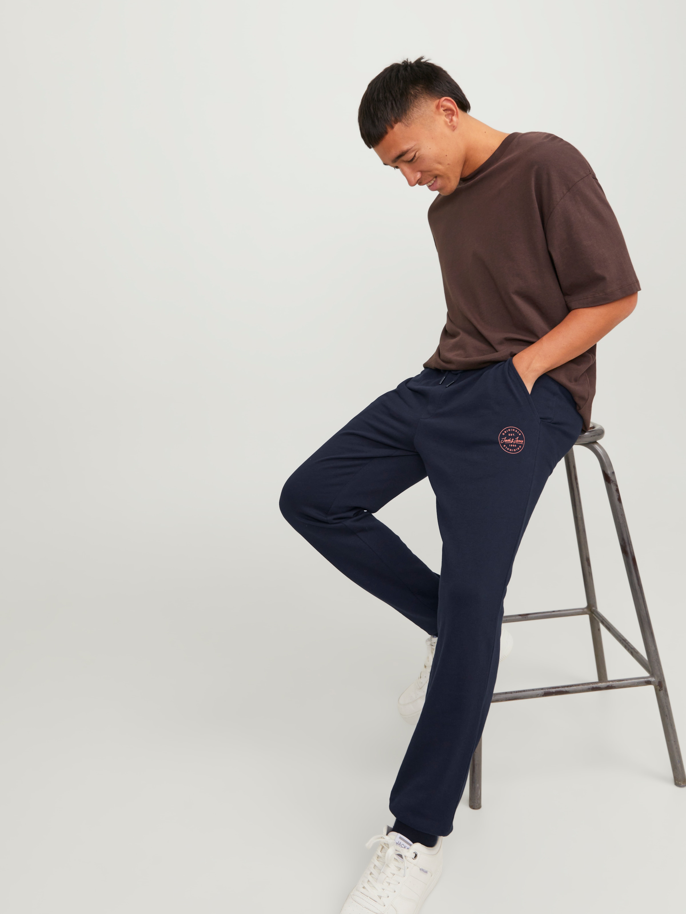 Jack & Jones Sweathose »JPSTGORDON Jogpants mit Kordelzug und bequemem Schnitt«  unifarben, modisch, bequem, Baumwolle