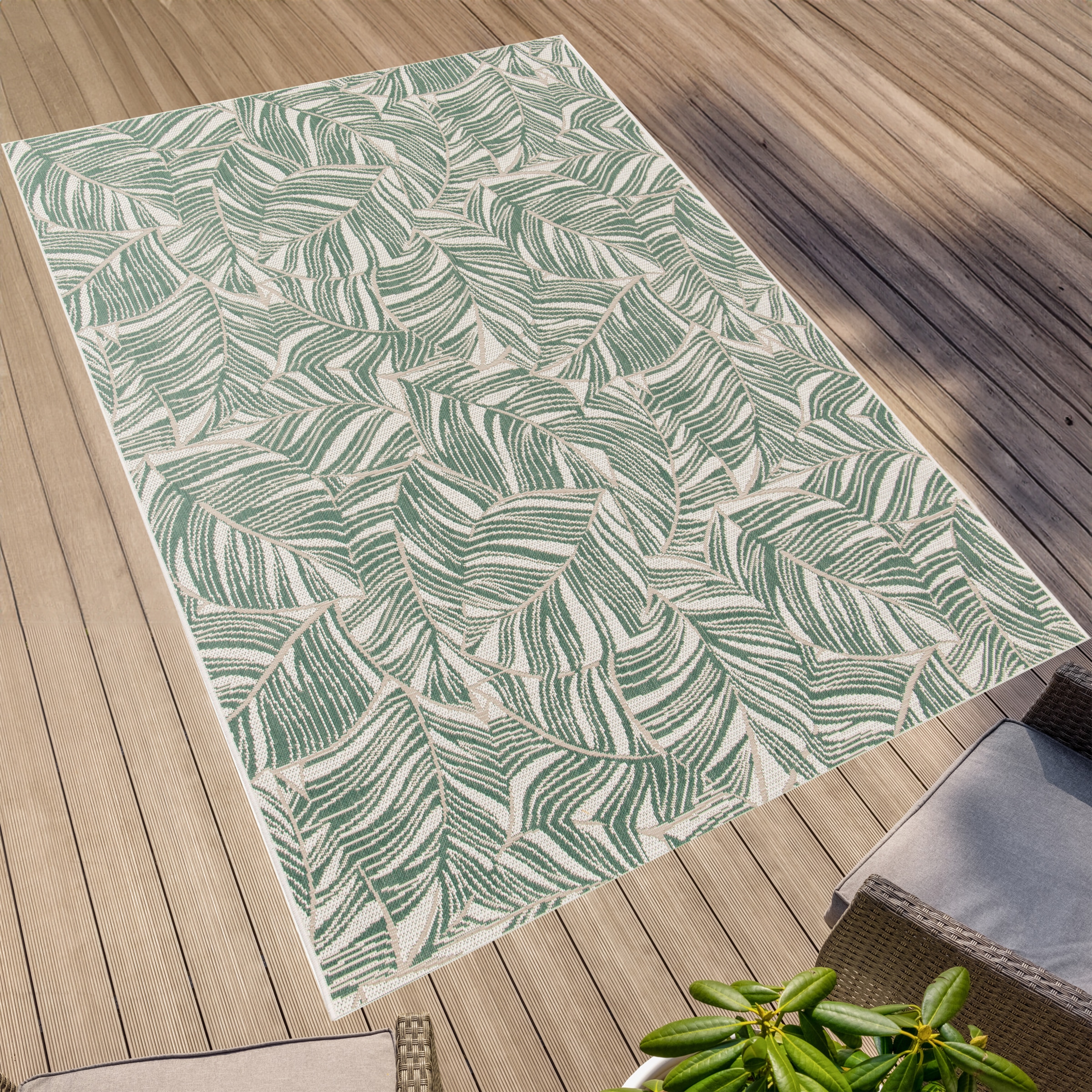 Image of Primaflor-Ideen in Textil Teppich "Outdoorteppich PARADISE - Leaves" rechteckig 4 mm Höhe Flachgewebe, Palmblätter, In- und Outdoor geeignet, wasserfest