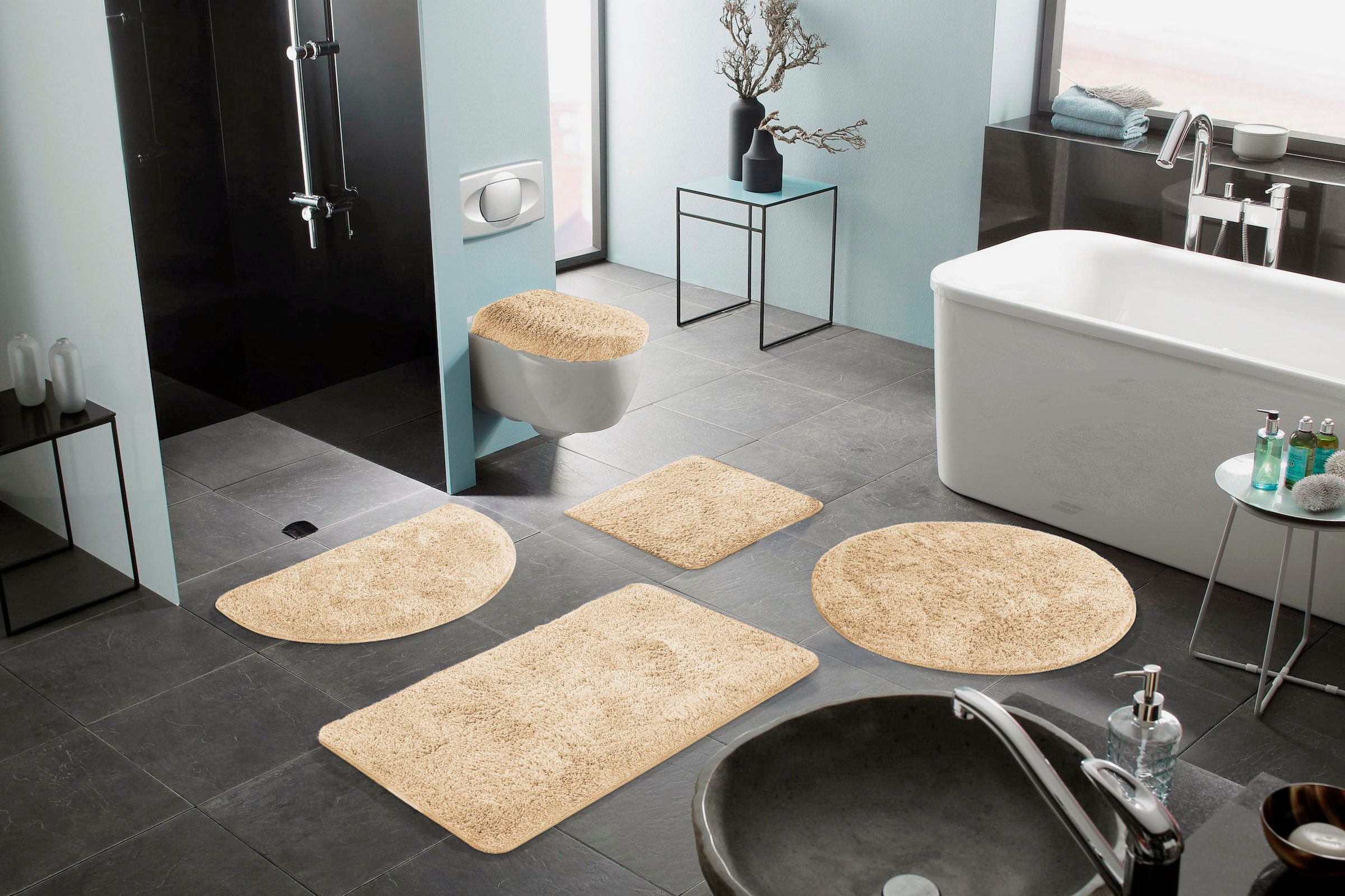 Bruno Banani Badematte »Lana, Badvorleger, Badezimmer Teppich«, rutschhemmend beschichtet, fussbodenheizungsgeeignet-schnell trocknend-strapazierfähig, Badteppich, Badematten, unifarben, auch als 3 teiliges Set & rund