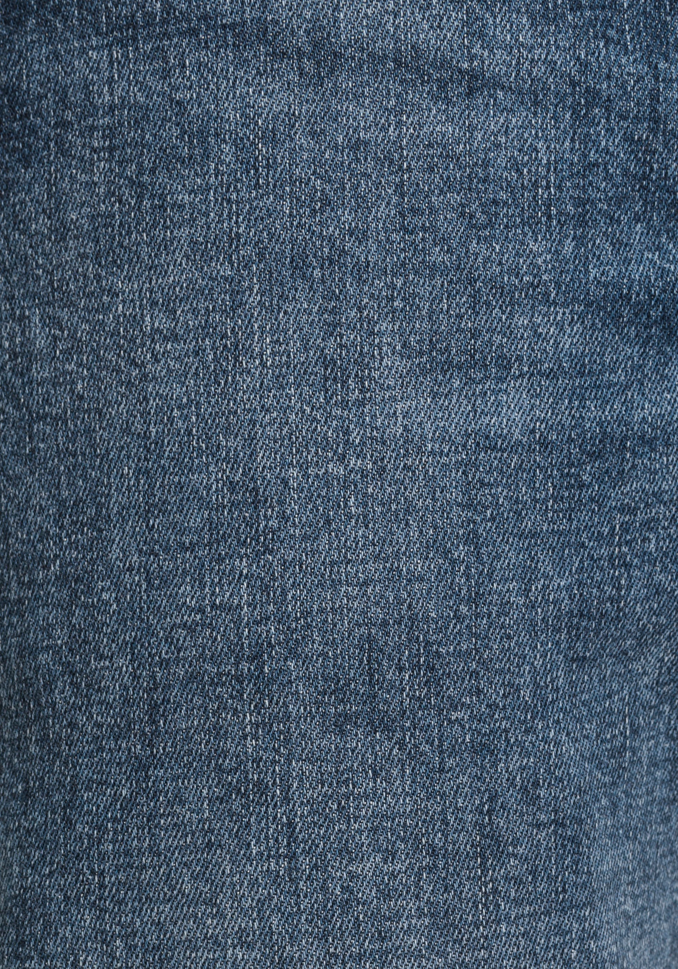 Levi's® Tapered-fit-Jeans »502 TAPER«, in elegantem, modernem Stil