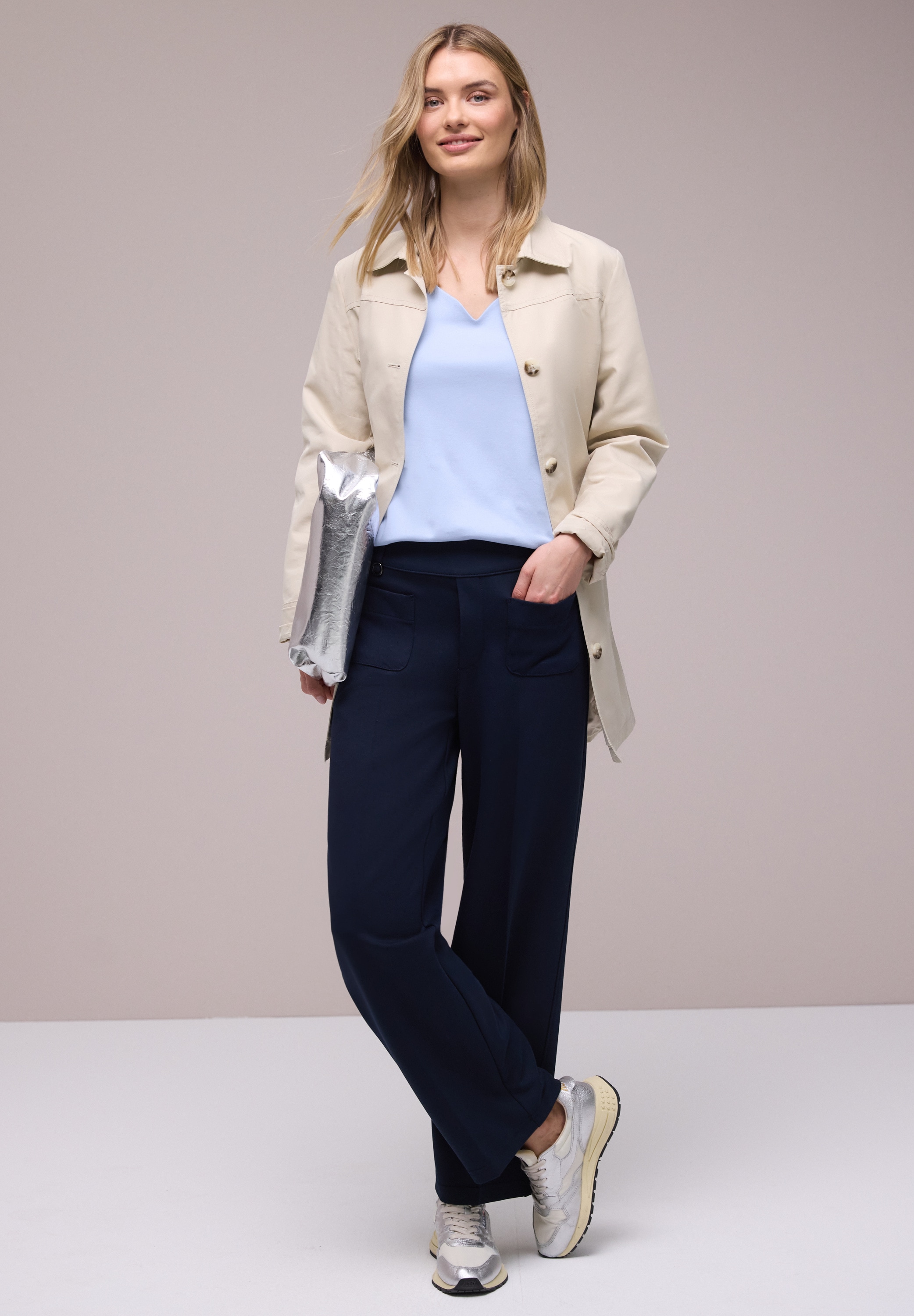 STREET ONE T-shirt à manches courtes »Style Ada« Sommershirt mit Herz-Ausschnitt