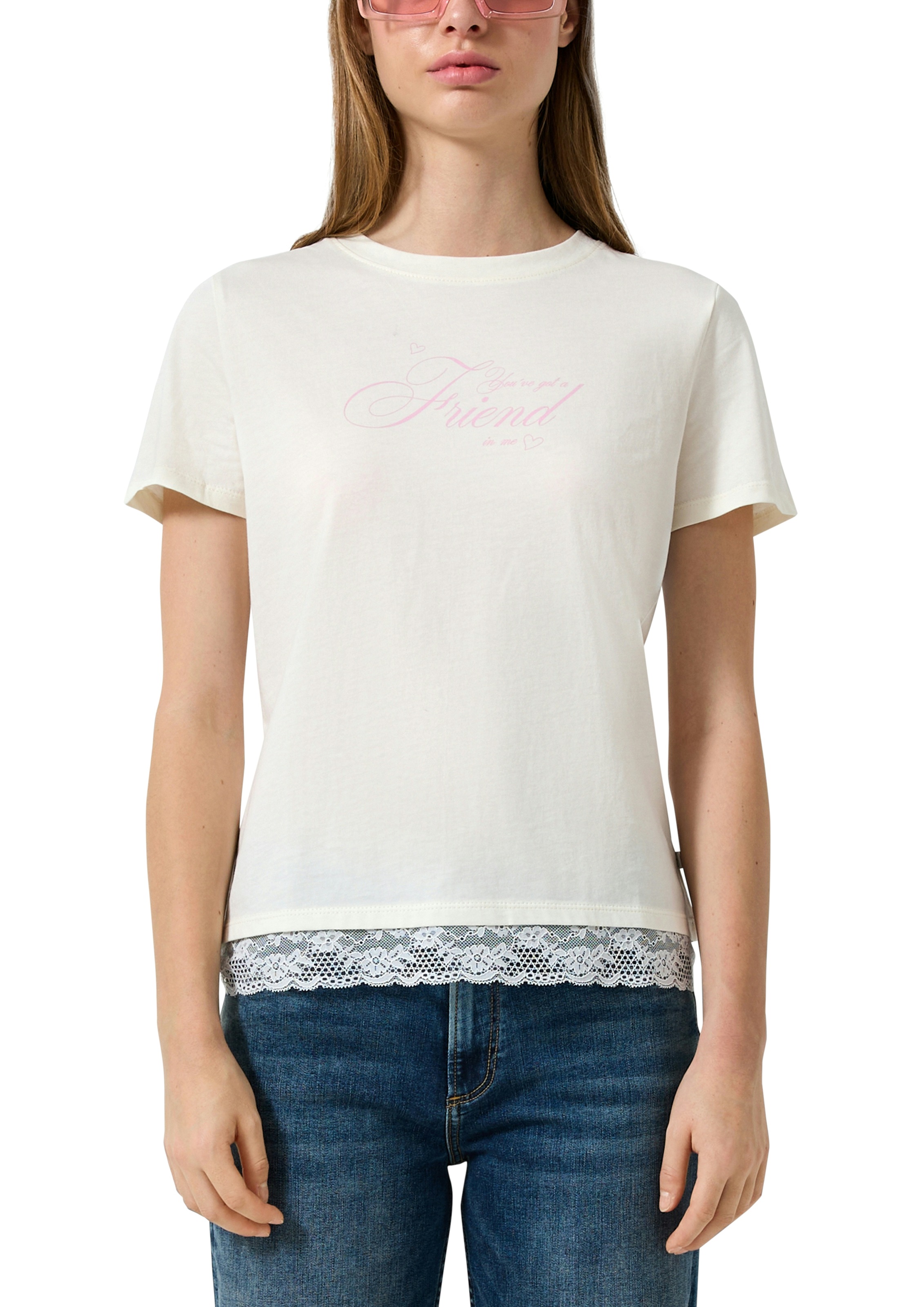Image of QS Rundhalsshirt mit Letter-Print und Spitze am Saum