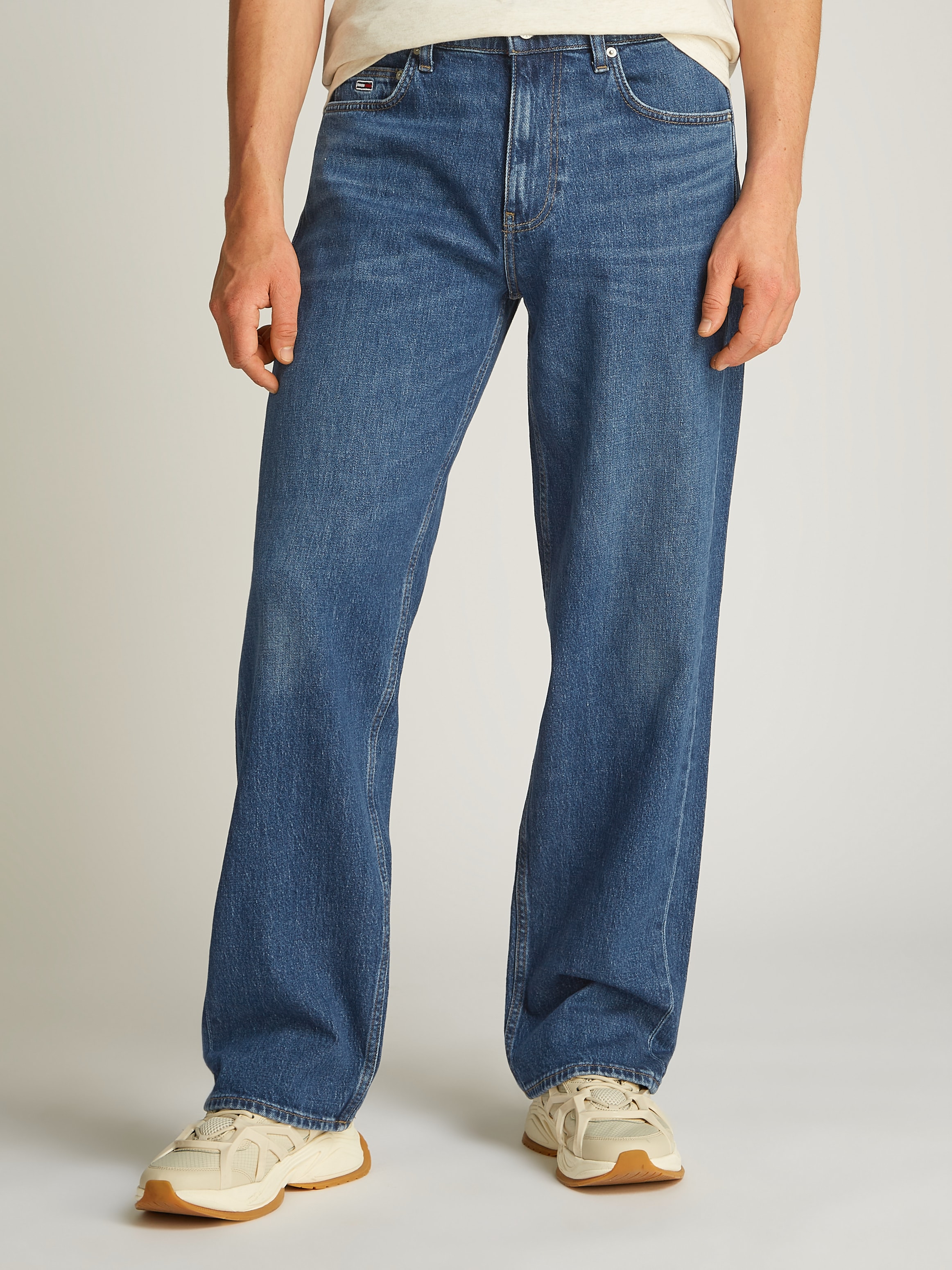 Tommy Jeans Loose-fit-Jeans »Jamie Loose Straight«, in blauer Waschung