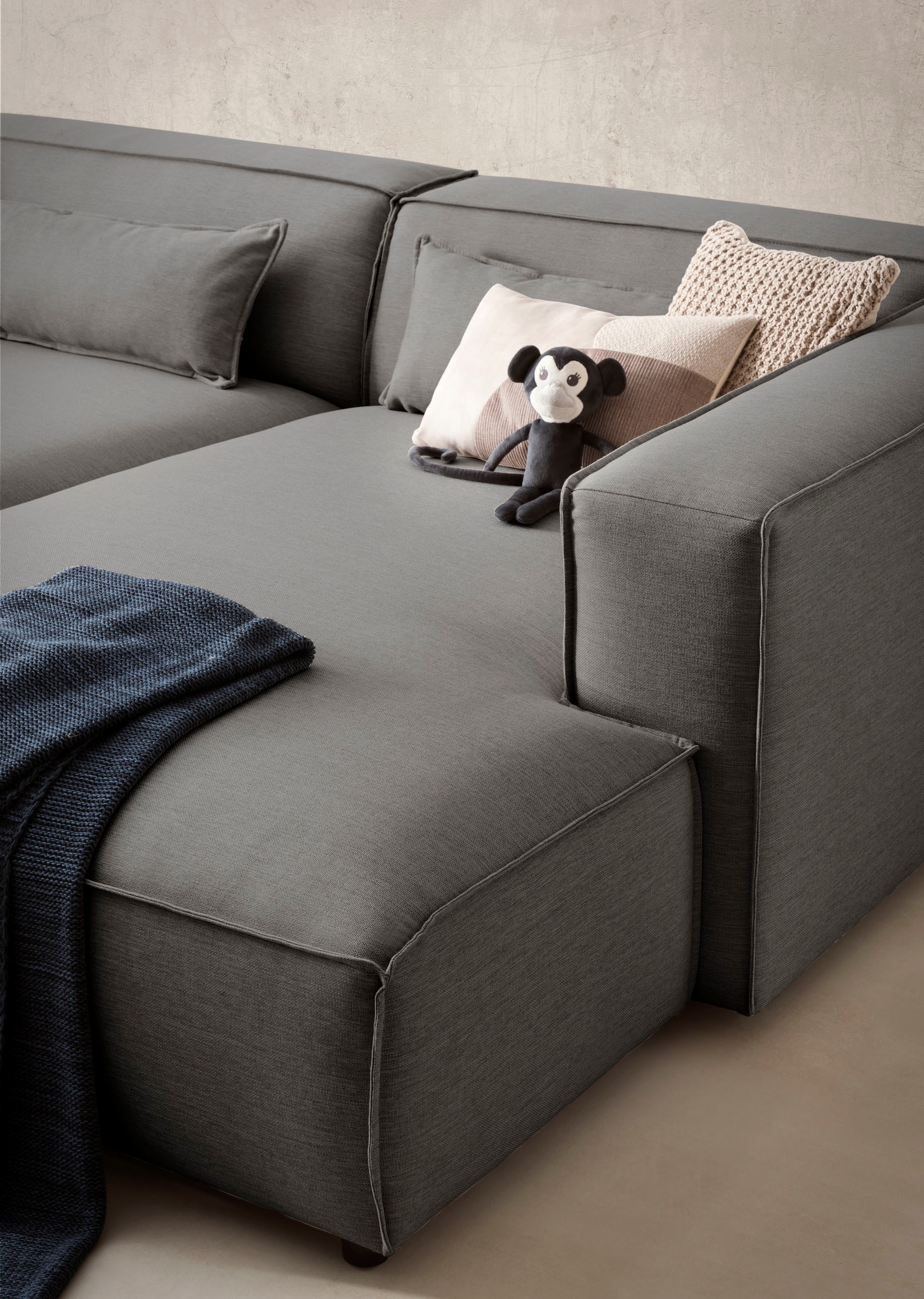 LeGer Home by Lena Gercke Ecksofa »PIARA XXL, Big-Sofa in Cord oder Leinenoptik, L-Form, mit Kedernaht«, wahlweise Ottomane rechts/links, schwarze Füsse, extra tiefe Sitzfläche