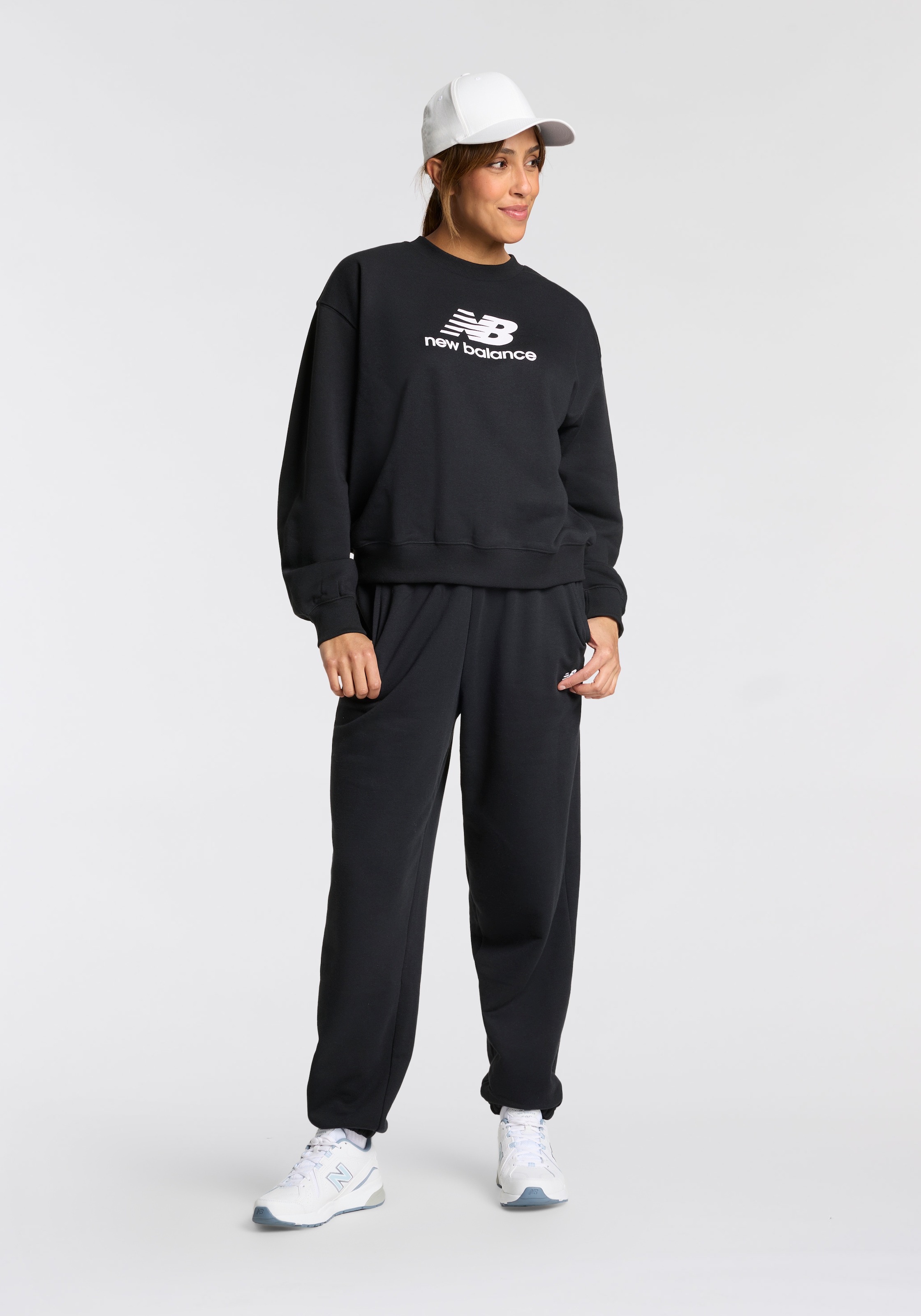 New Balance Sweatshirt »Sport Essentials French Terry Logo Crew«