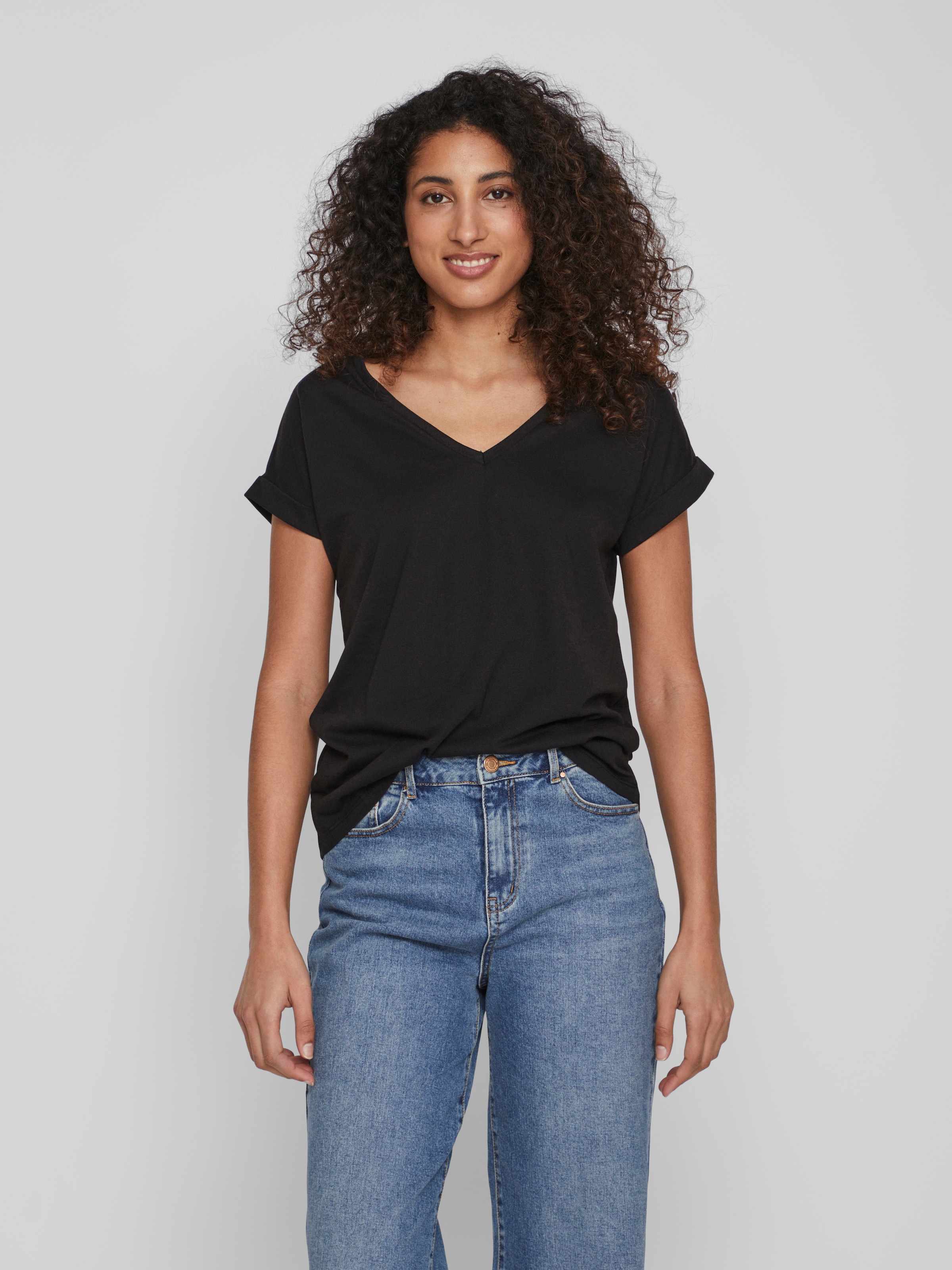 Image of Vila V-Shirt "VIDREAMERS NEW V-NECK T-SHIRT - NOOS"
