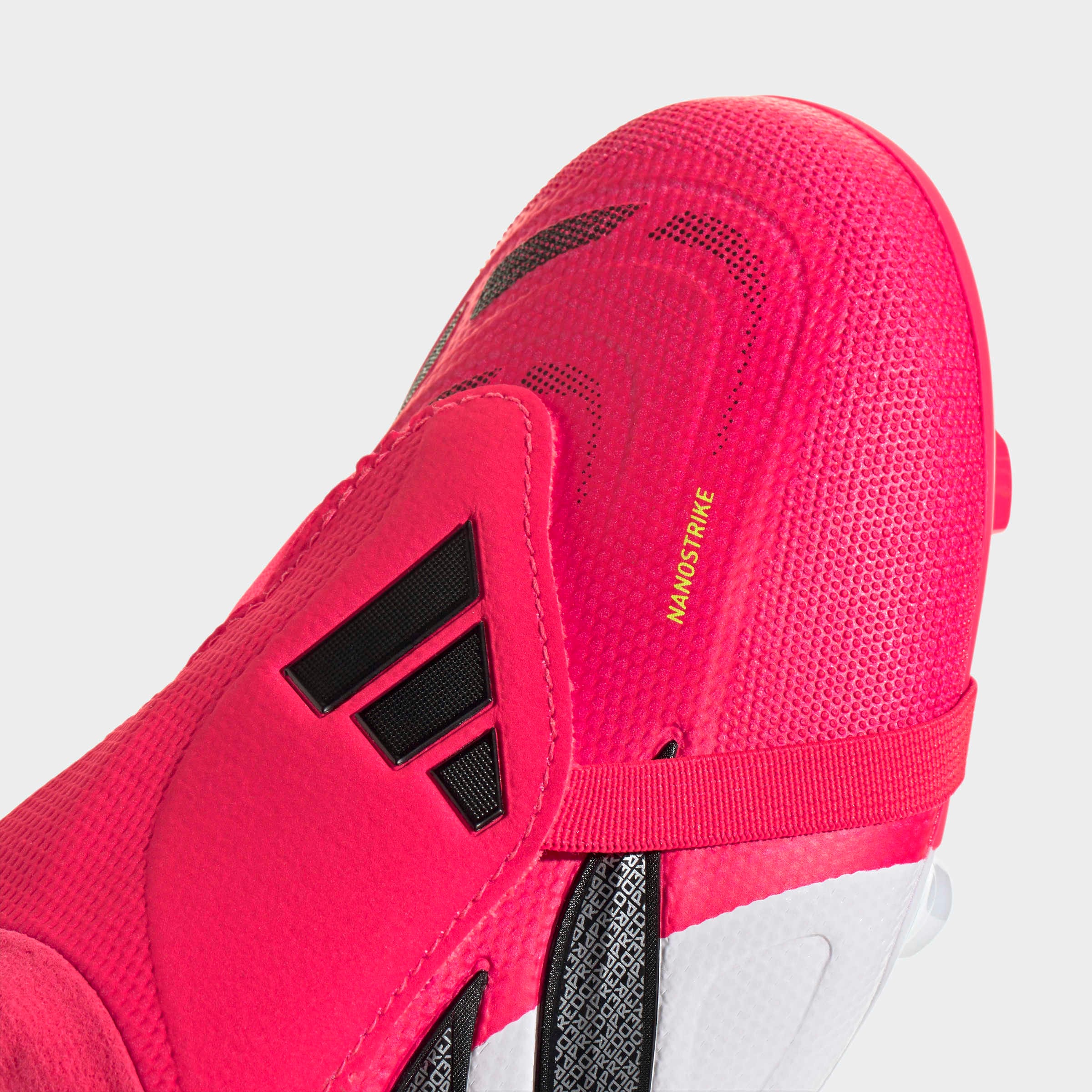 adidas Performance Chaussure de football »PREDATOR LEAGUE  MIT UMSCHLAGBARER ZUNGE FÜR FESTE BÖDEN«  Aussensohle für Rasen und feste Böden