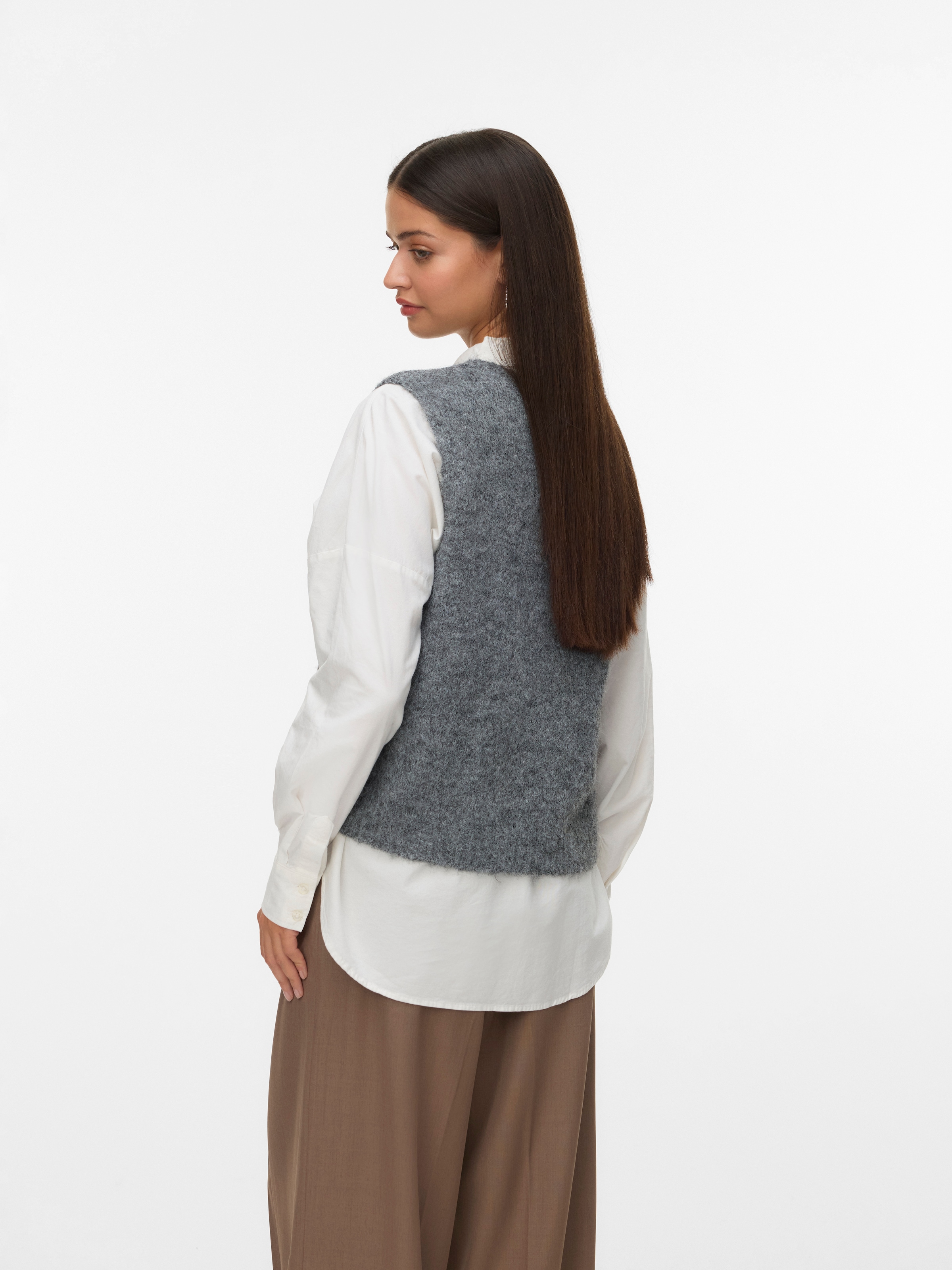 Vero Moda Gilet tricoté »VMNOVAH SL O-NECK BUTTON VEST NOOS« mélange de matières, coupe ample