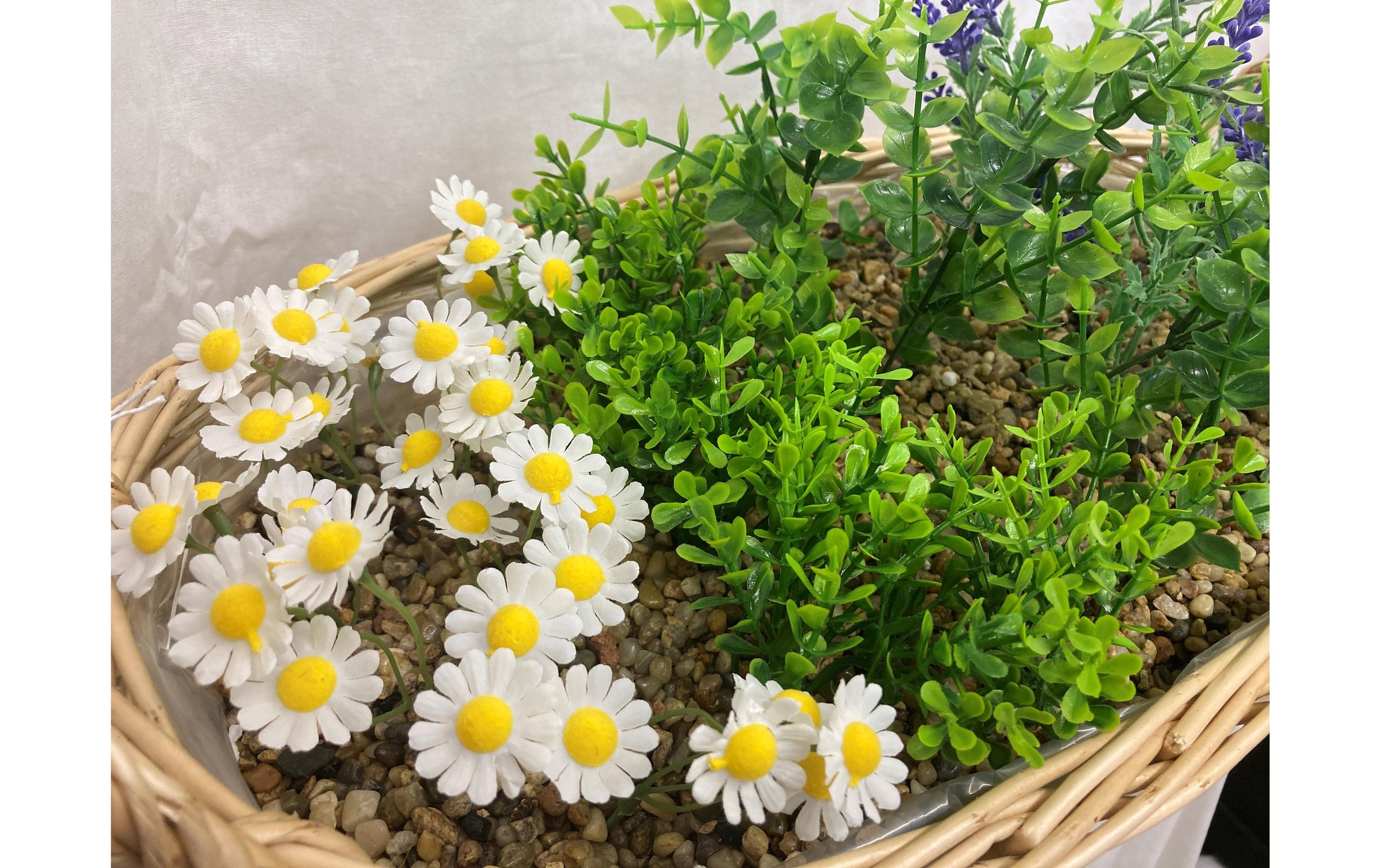 Kunstblume »Dameco Lavendel und Kamille im Korb 40 x 54 x 24 cm«
