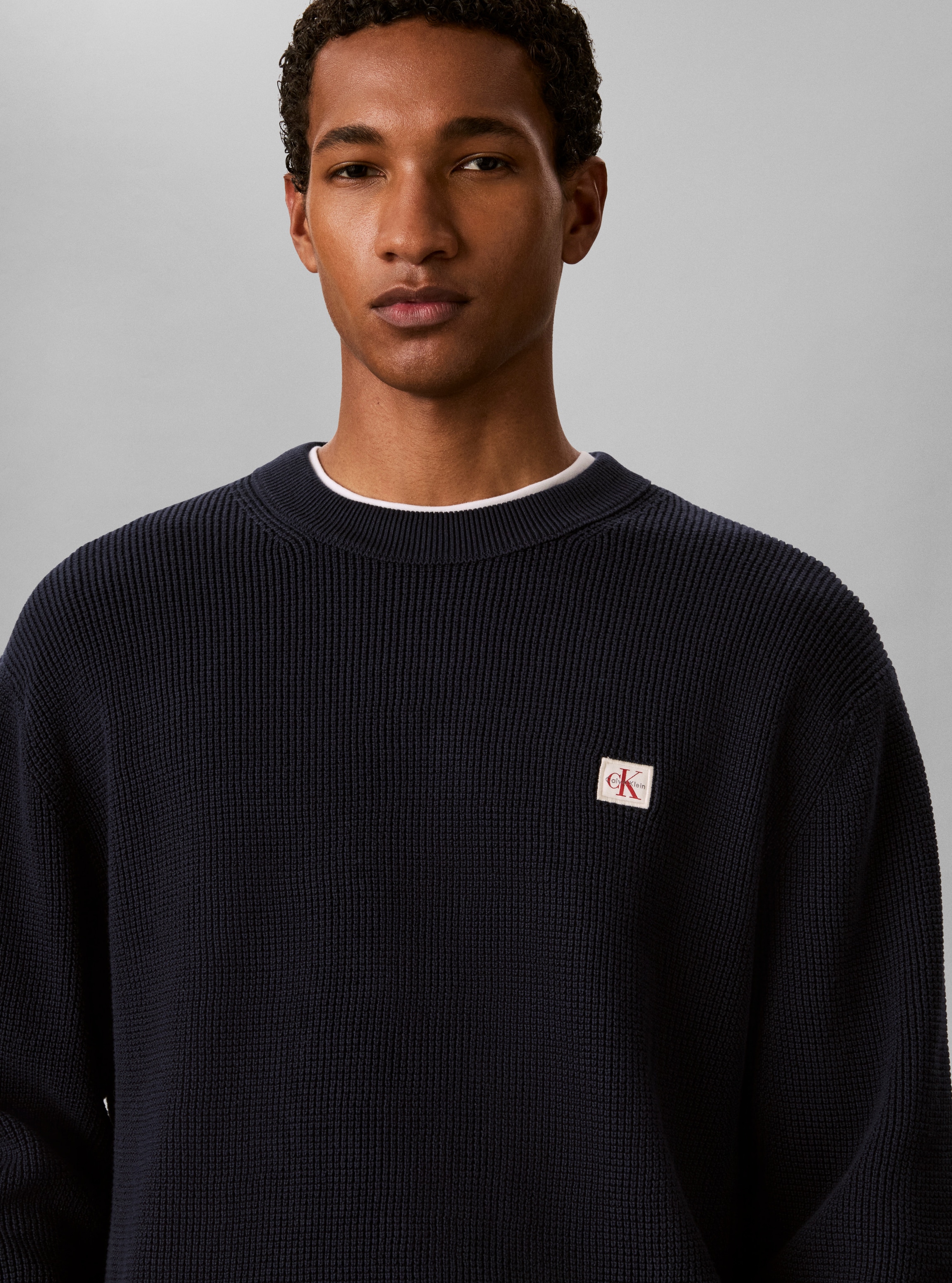 Calvin Klein Jeans Pull en tricot maille structurée, coupe régulière