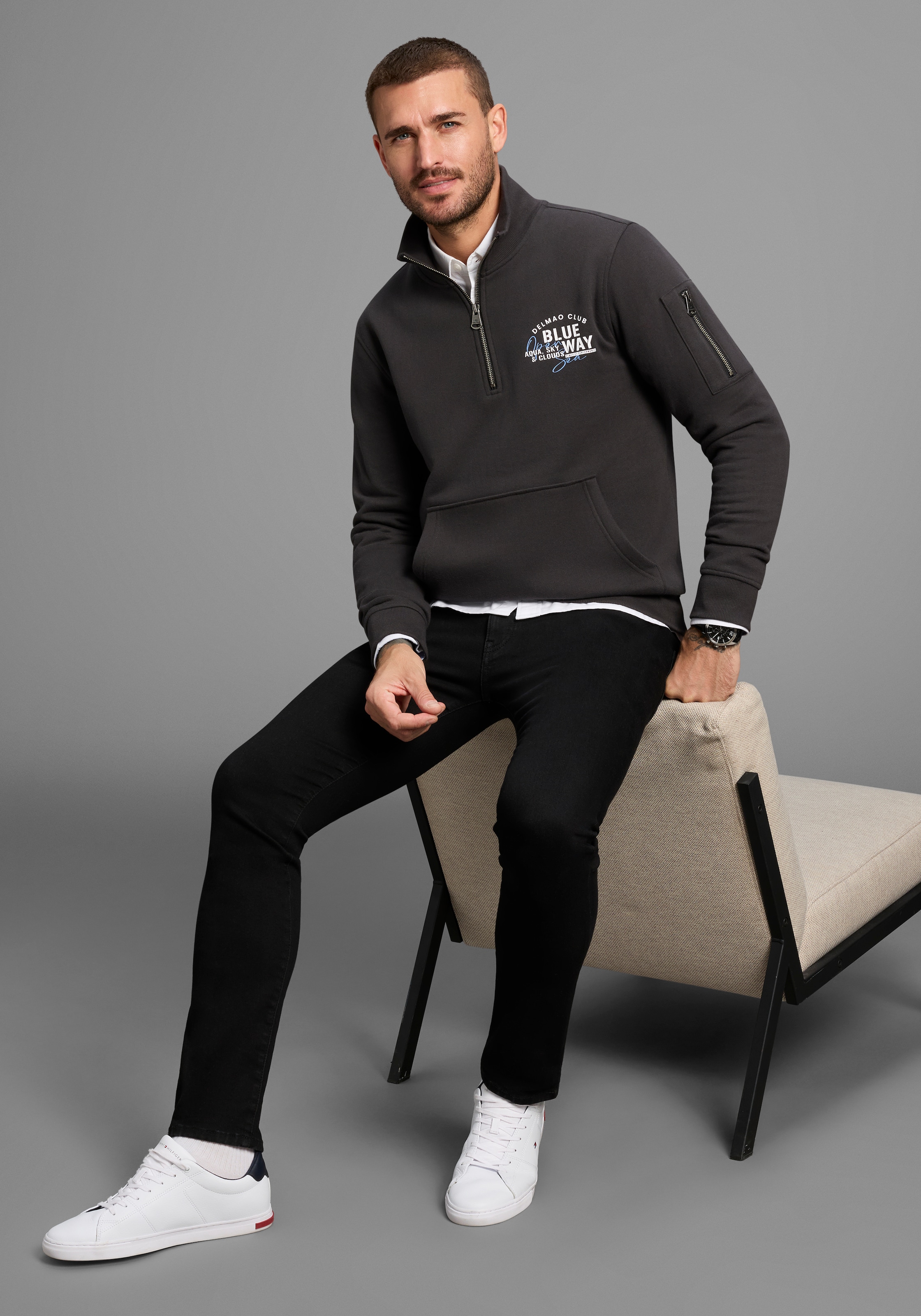 Image of DELMAO Sweatshirt "Troyer", mit moderner Ärmeltasche